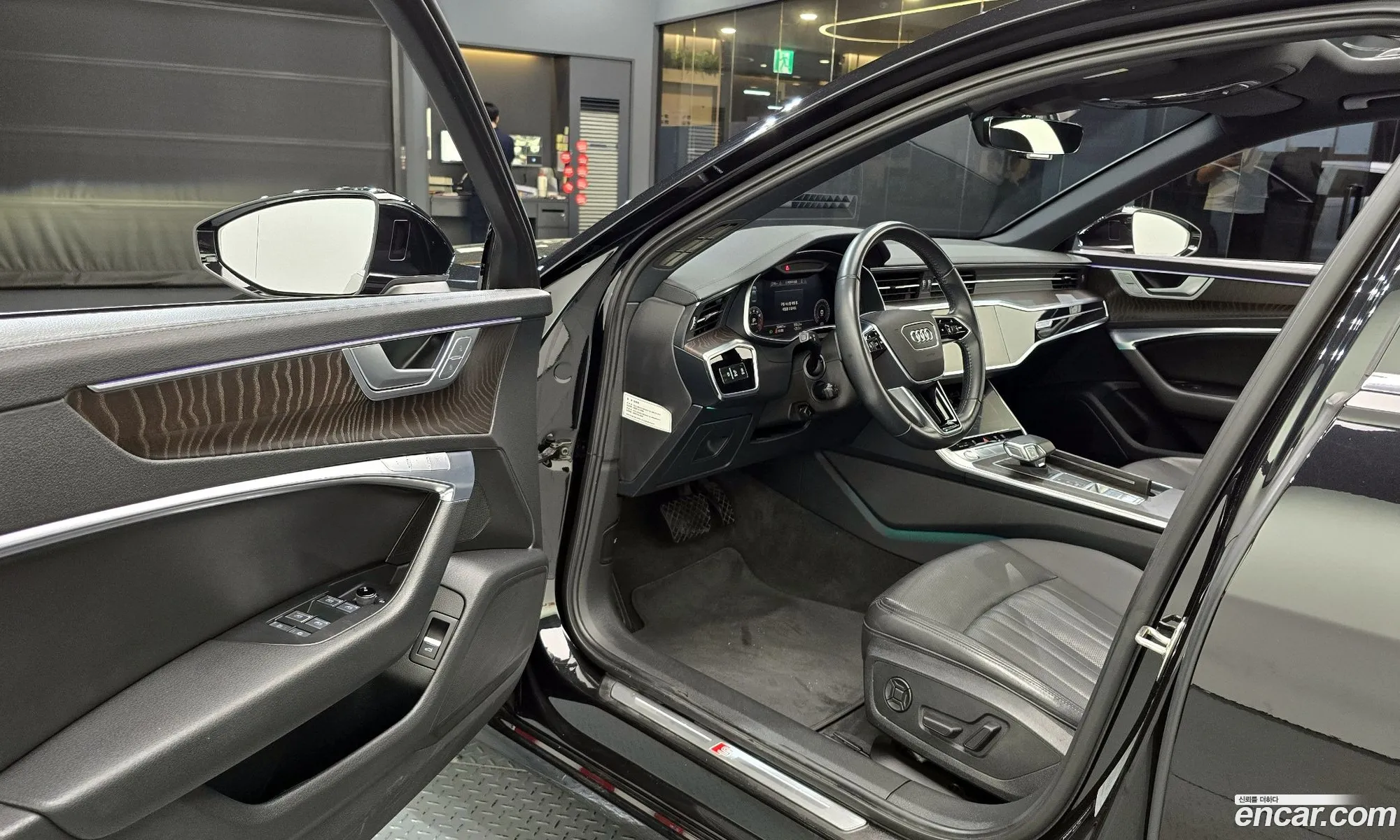 Audi A6 2019 WAUZZZF20LN007643 — 3