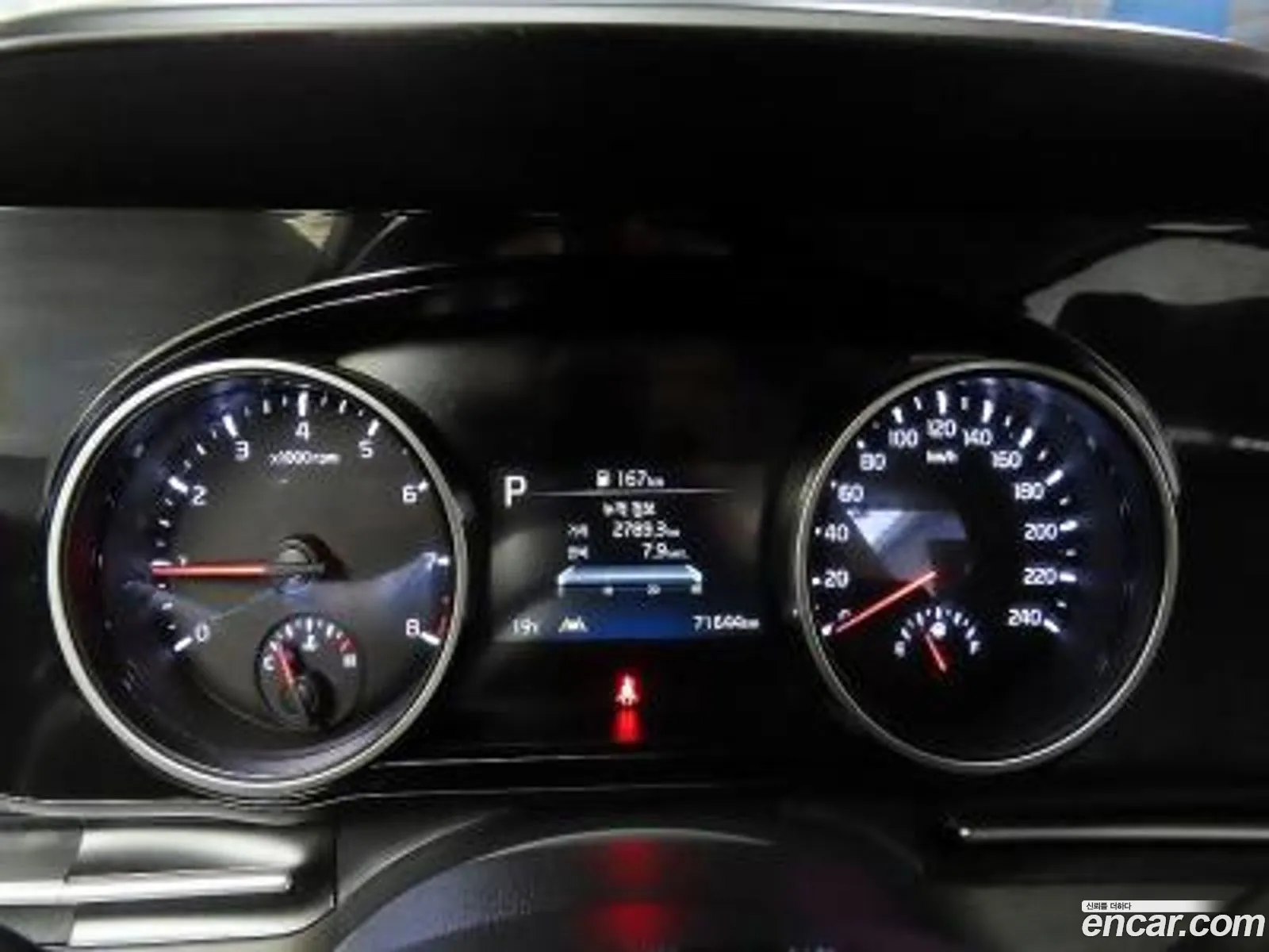 Kia Carnival 2021 — 4