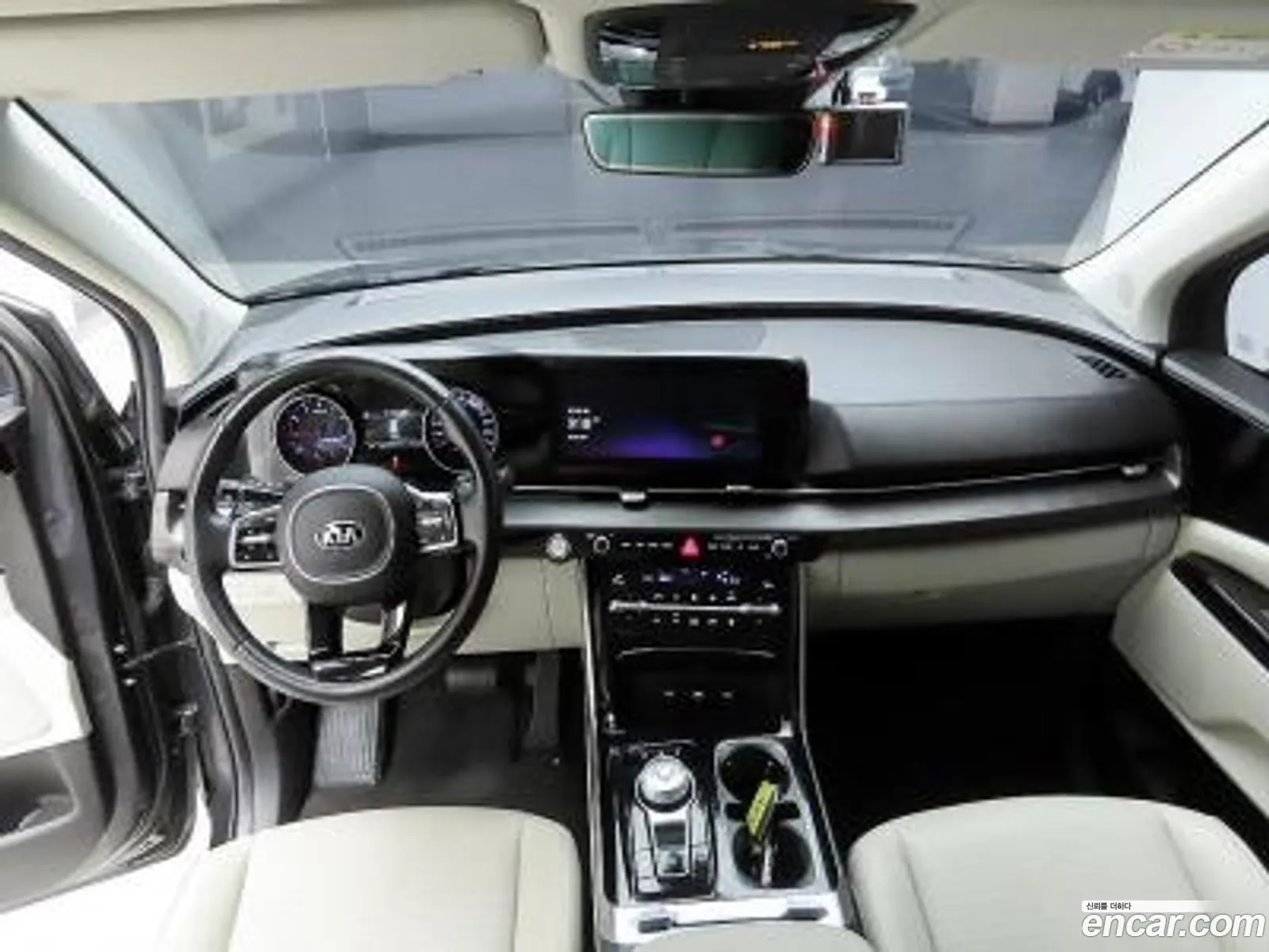 Kia Carnival 2021 — 5
