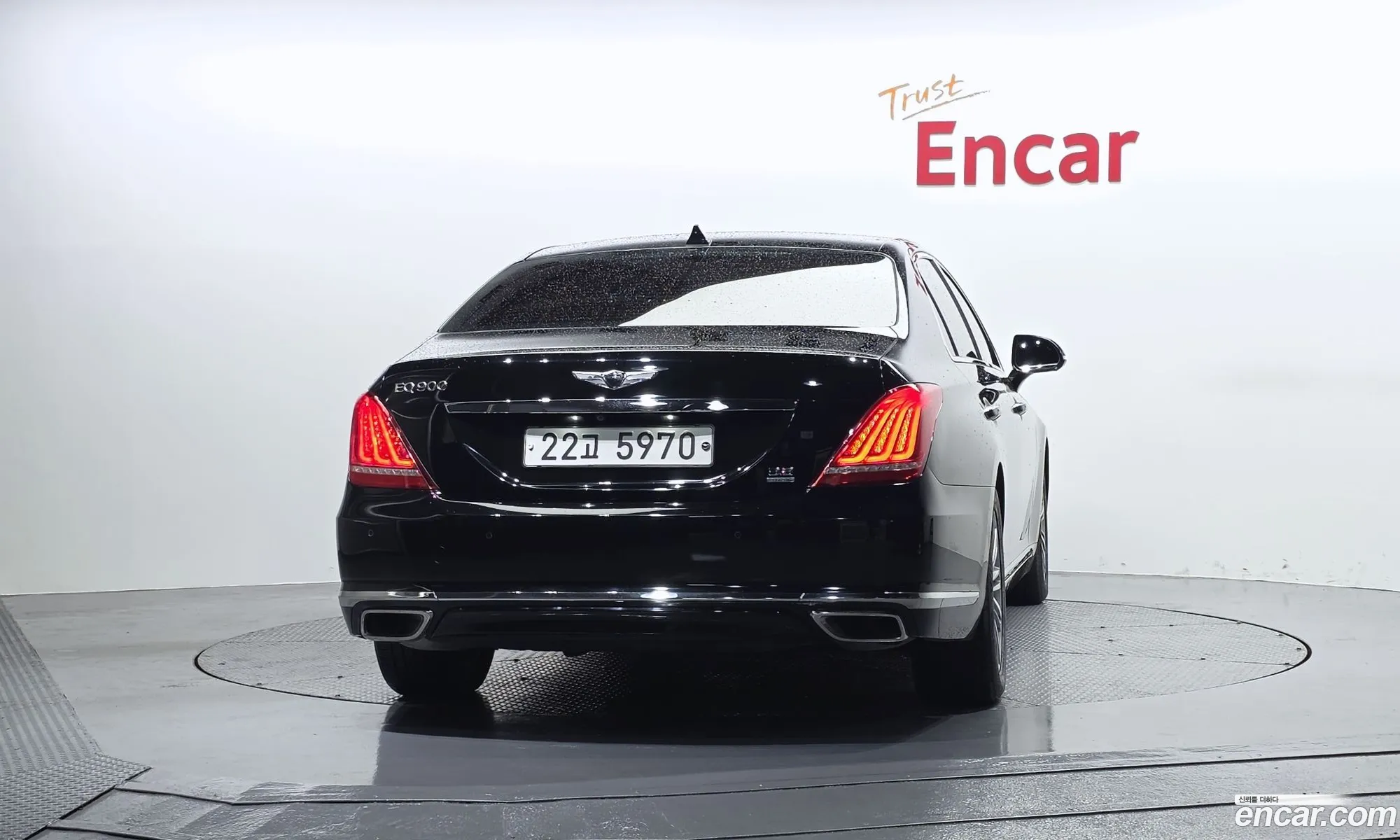 Genesis EQ900 2016 — 17