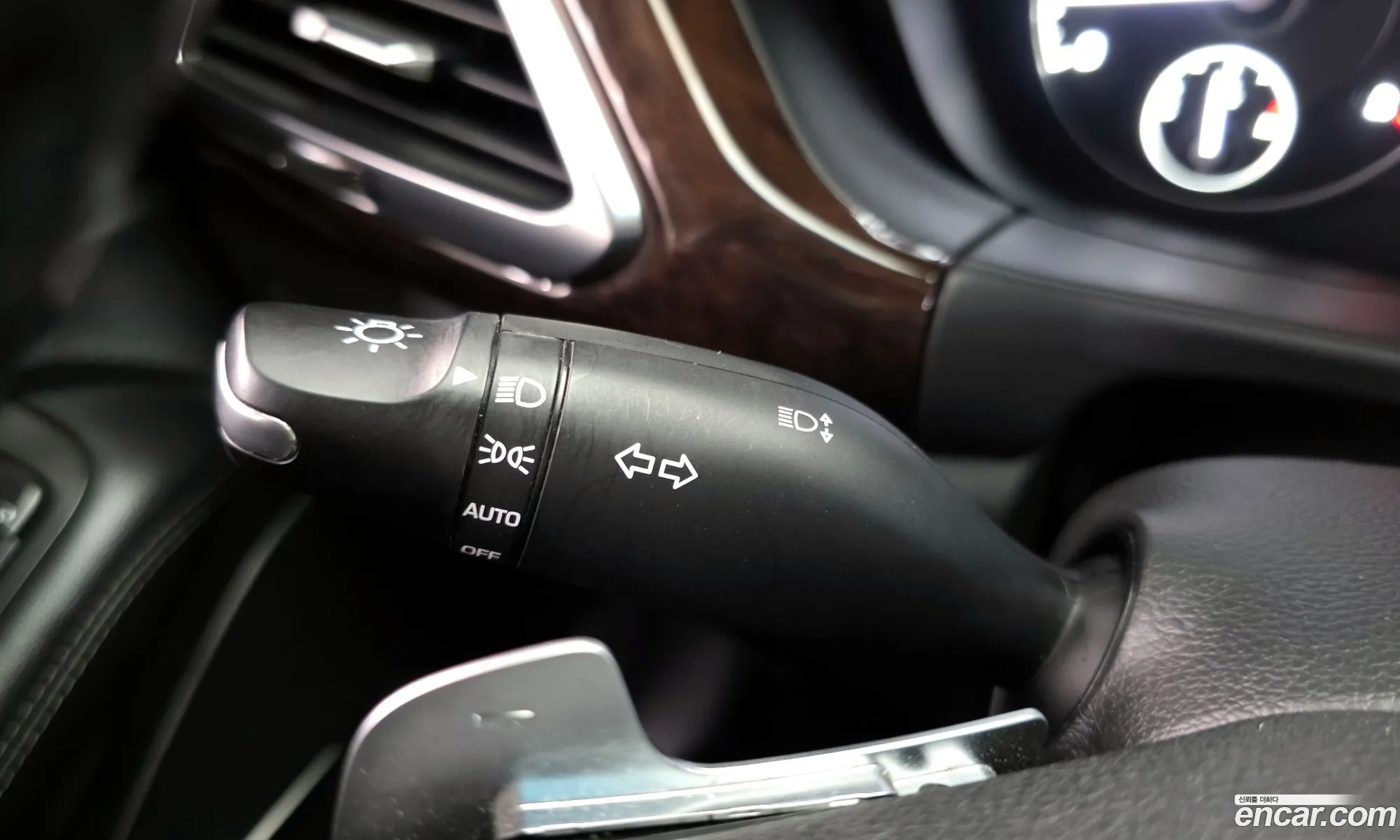 Genesis EQ900 2016 — 10