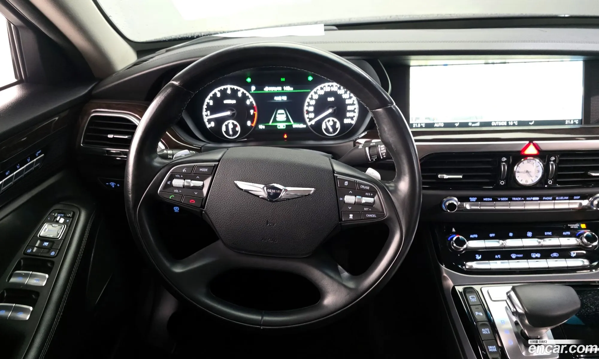 Genesis EQ900 2016 — 4