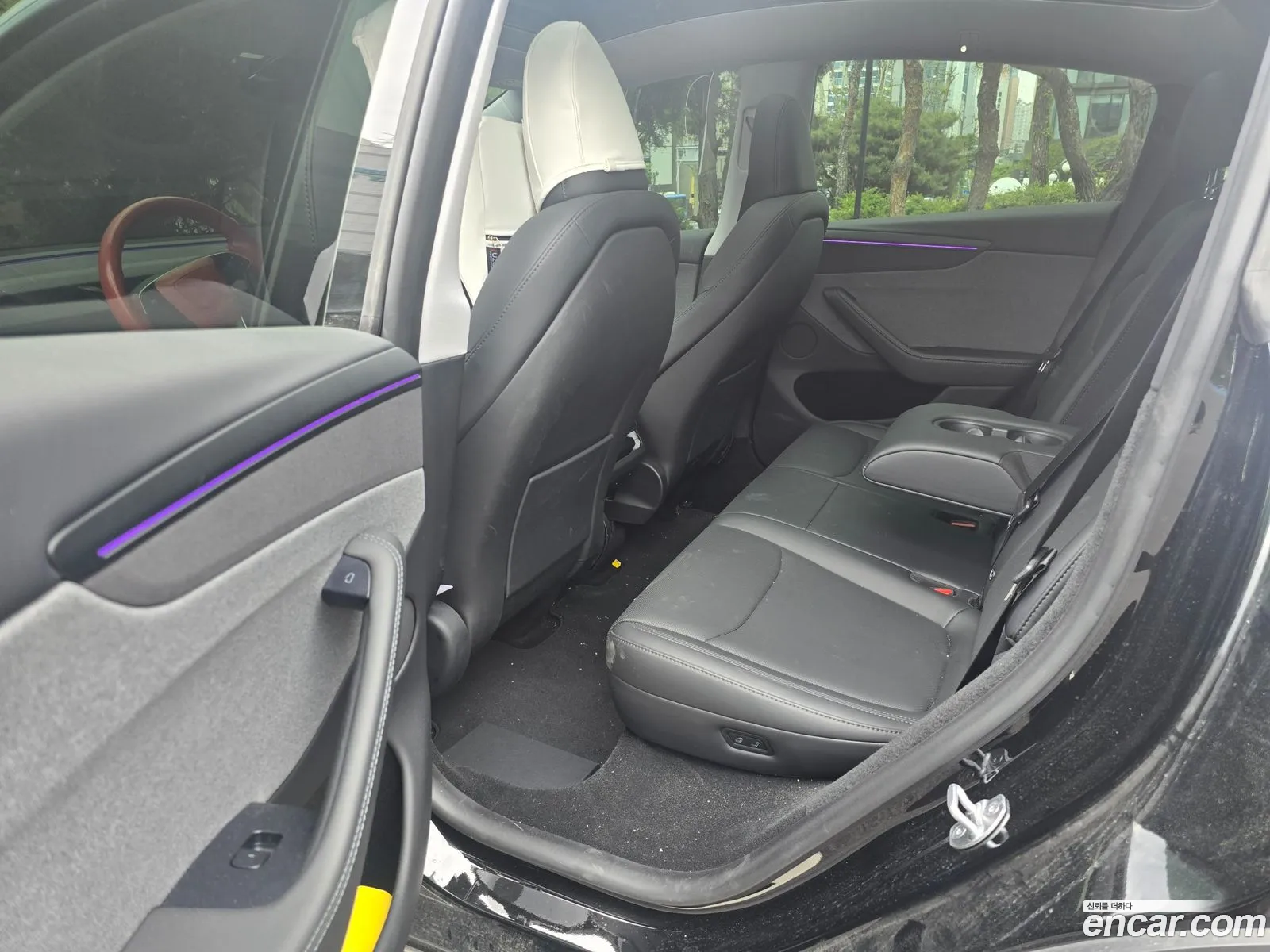 Tesla Model Y 2025 — 9