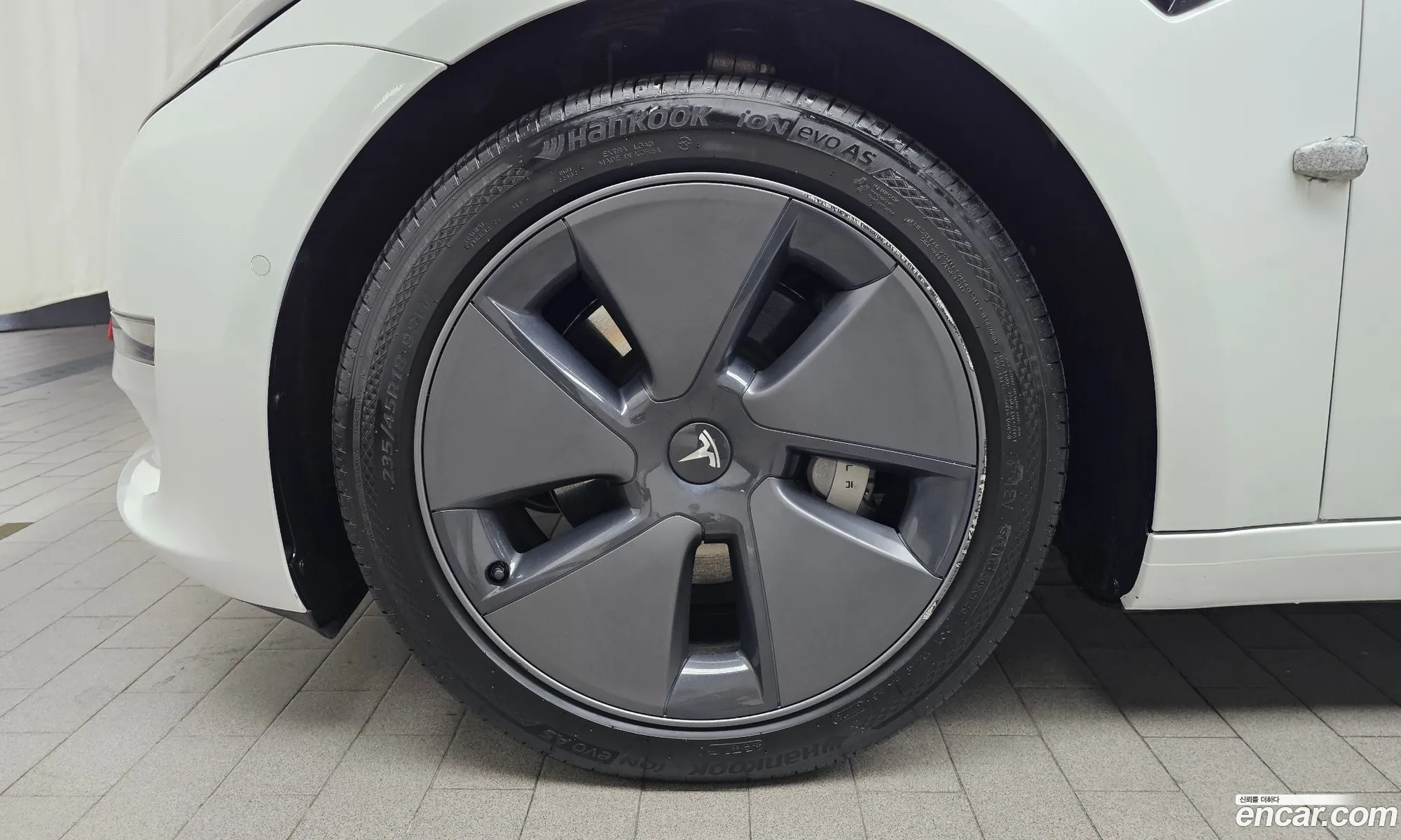 Tesla Model 3 2021 — 8