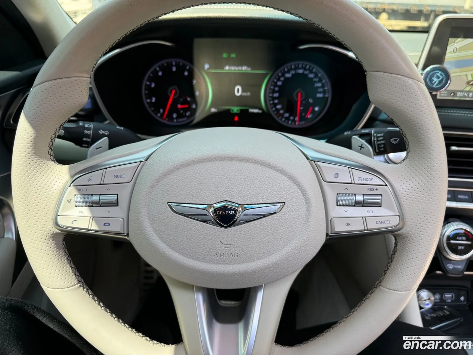Genesis G70 2018 — 10