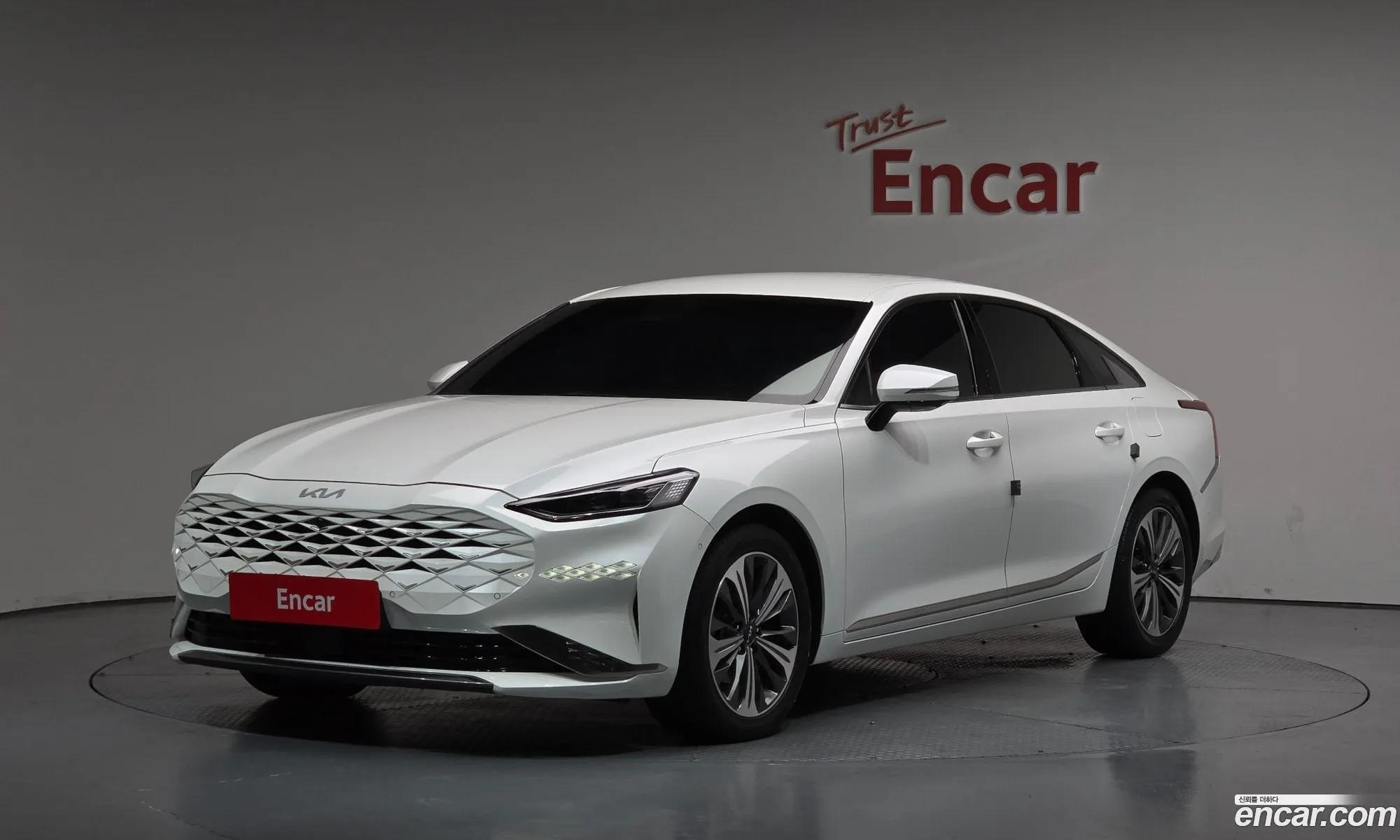 Kia K8 Hybrid 2022 — 2