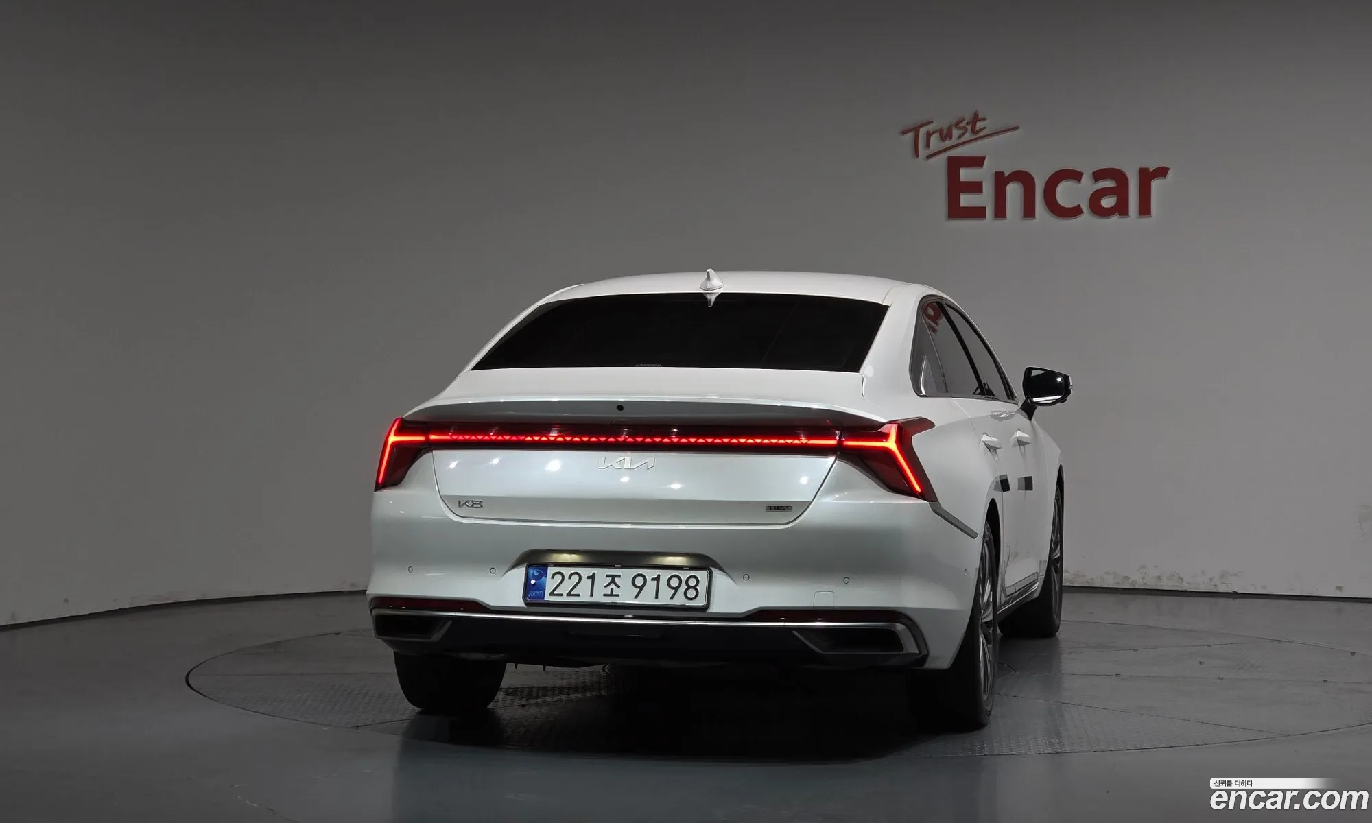 Kia K8 Hybrid 2022 — 4