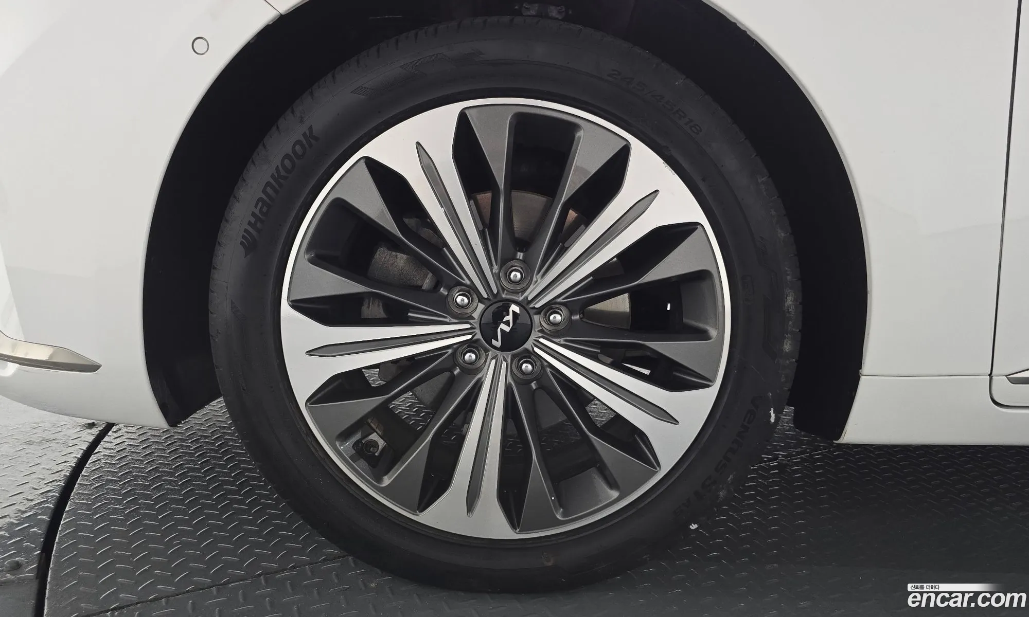 Kia K8 Hybrid 2022 — 5