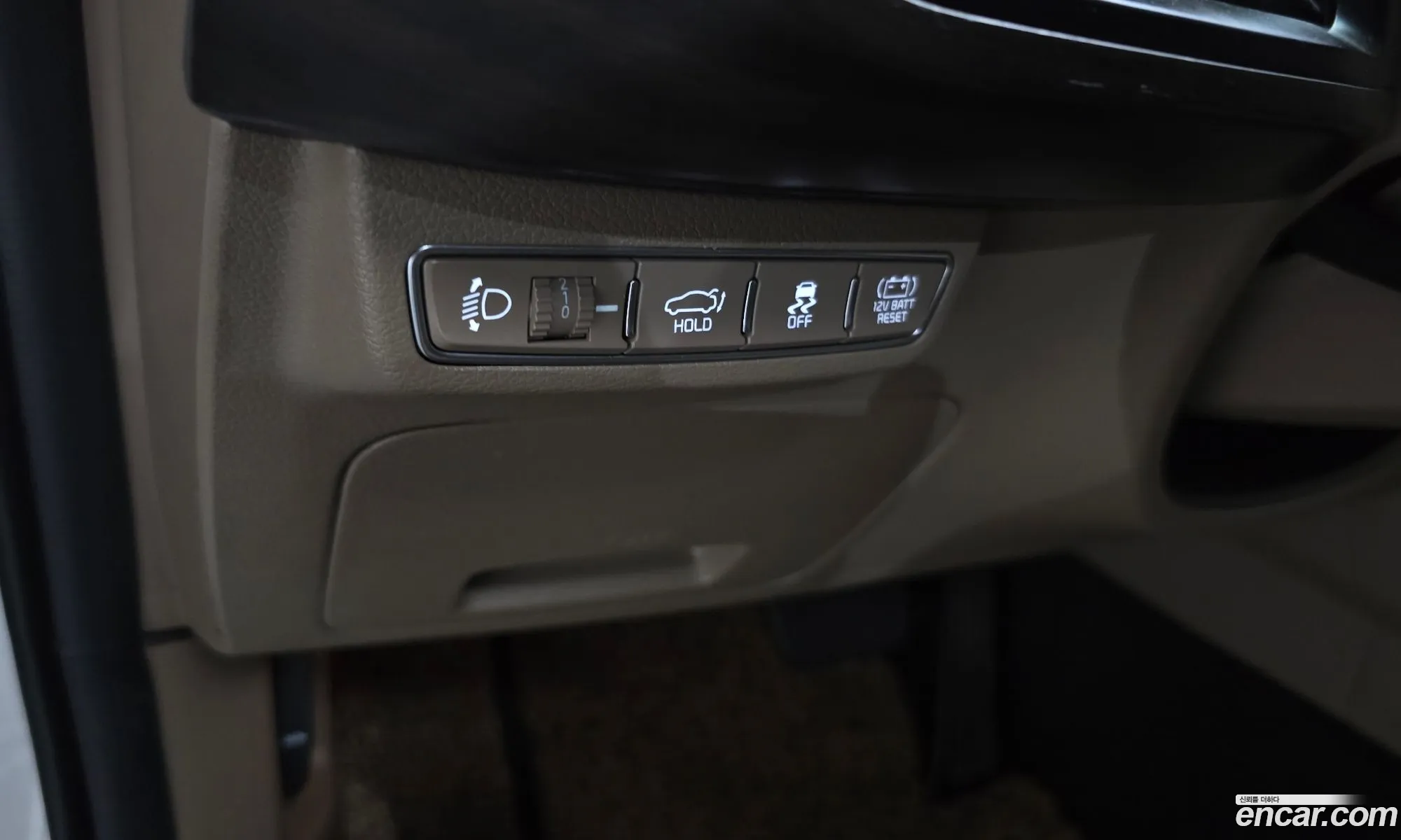 Kia K8 Hybrid 2022 — 22