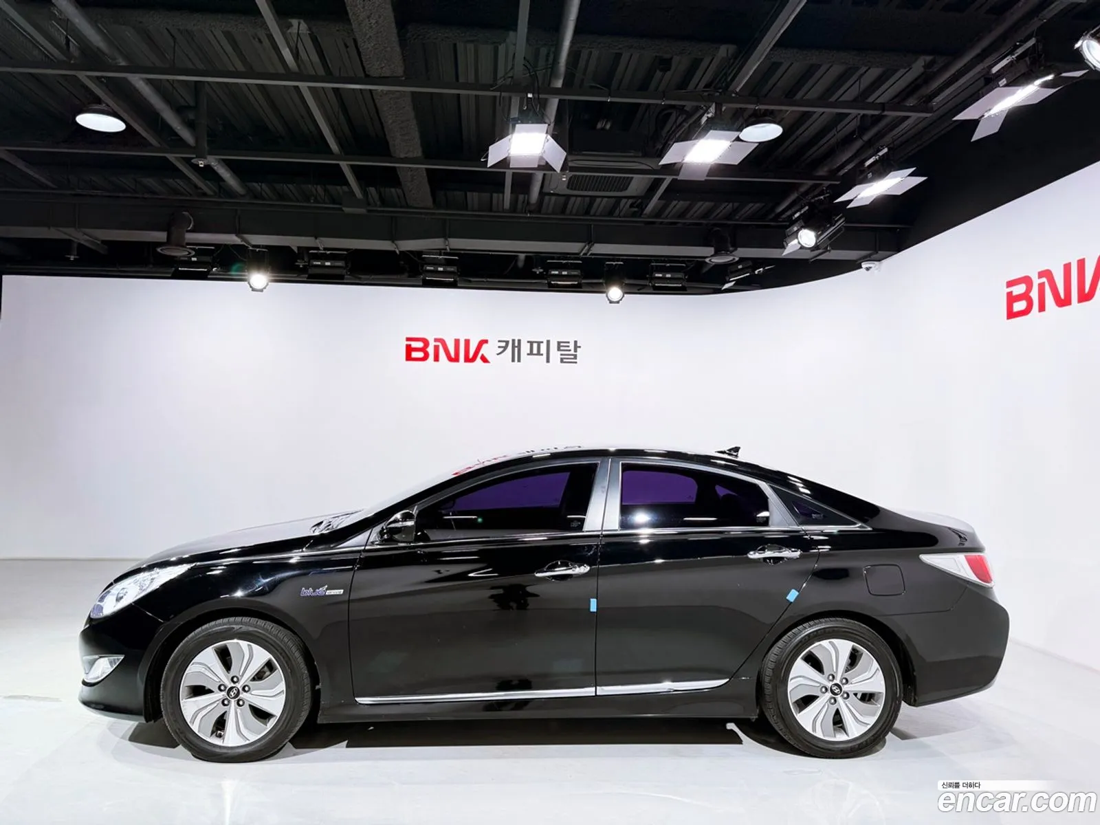 Hyundai Sonata Hybrid 2012 — 12