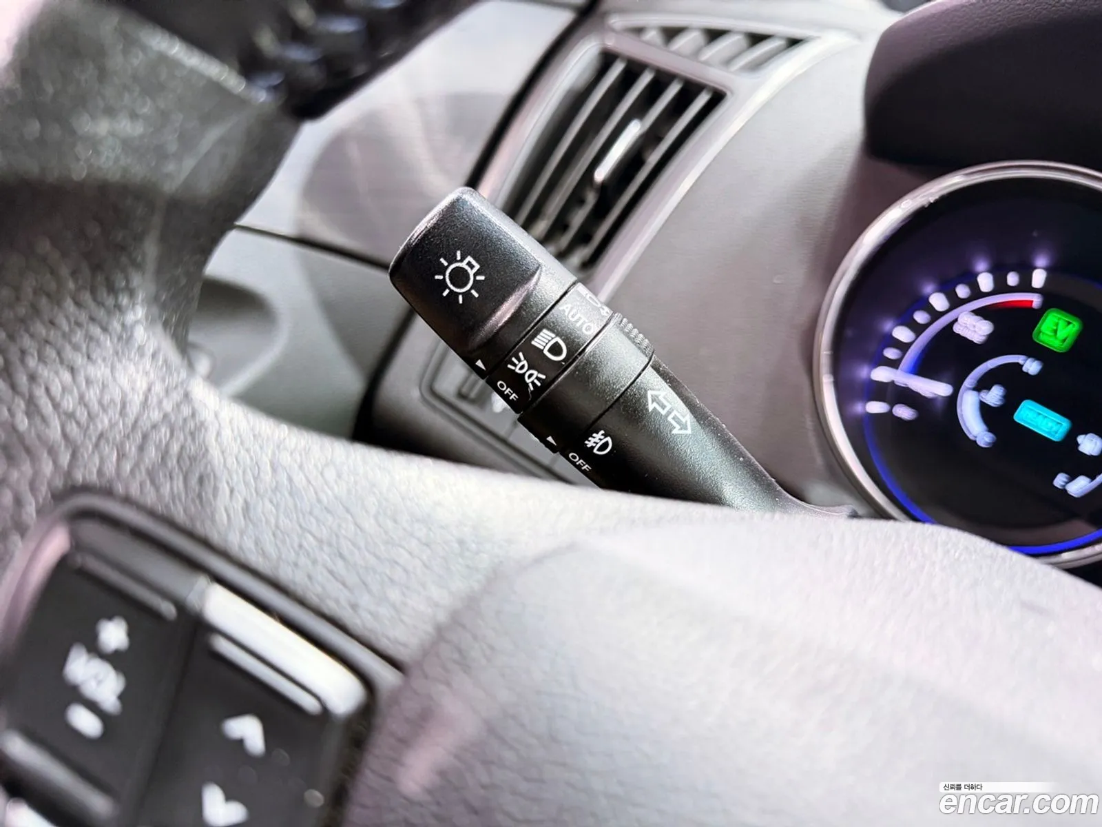 Hyundai Sonata Hybrid 2012 — 11