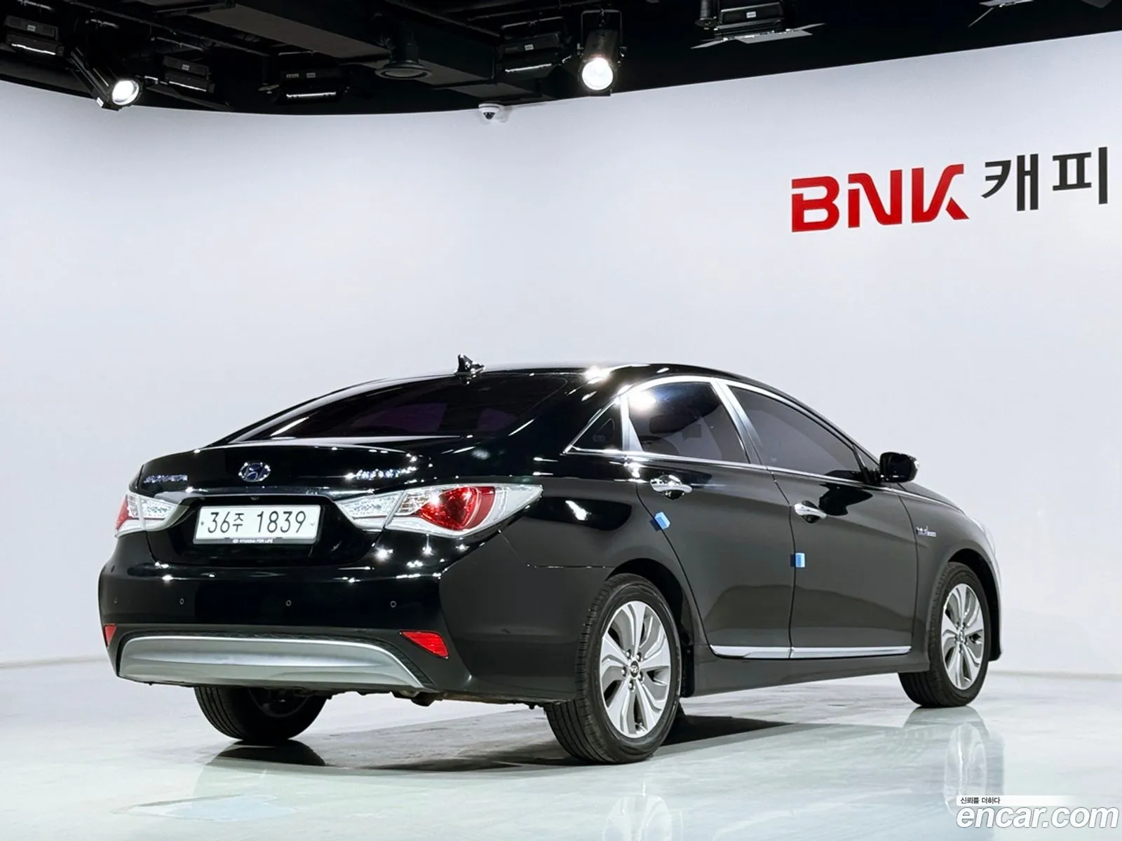 Hyundai Sonata Hybrid 2012 — 13