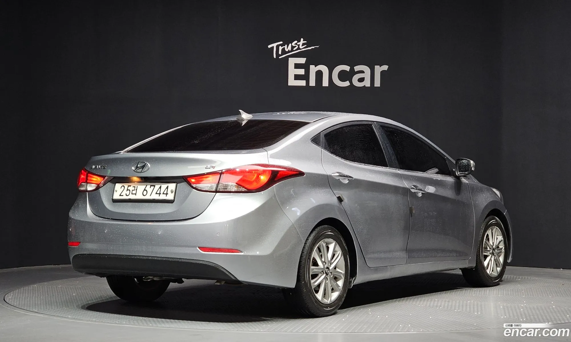 Hyundai Elantra 2015 — 15