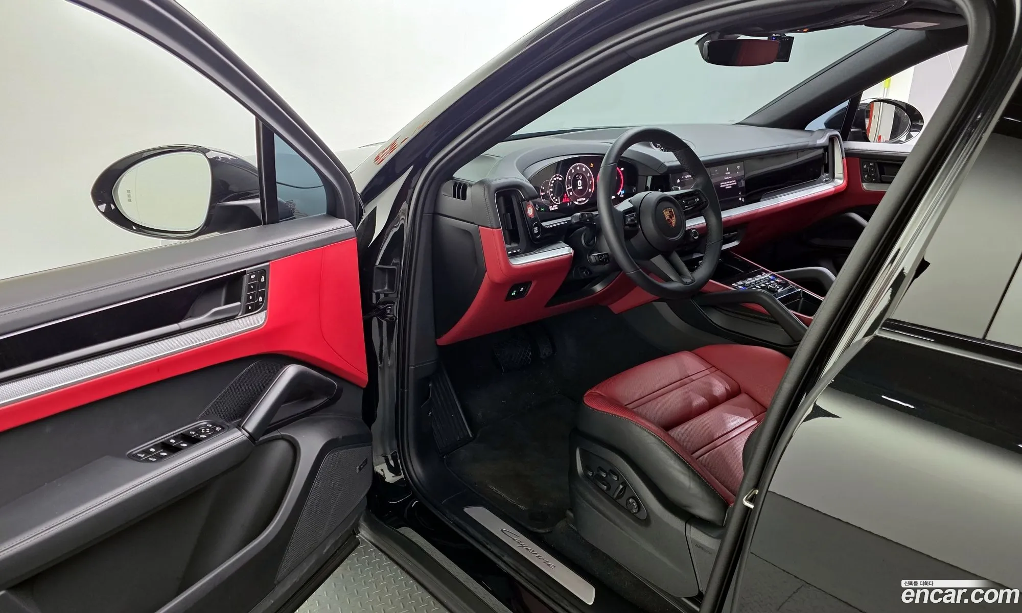 Porsche Cayenne 2025 WP1BA29Y4TDA45044 — 3