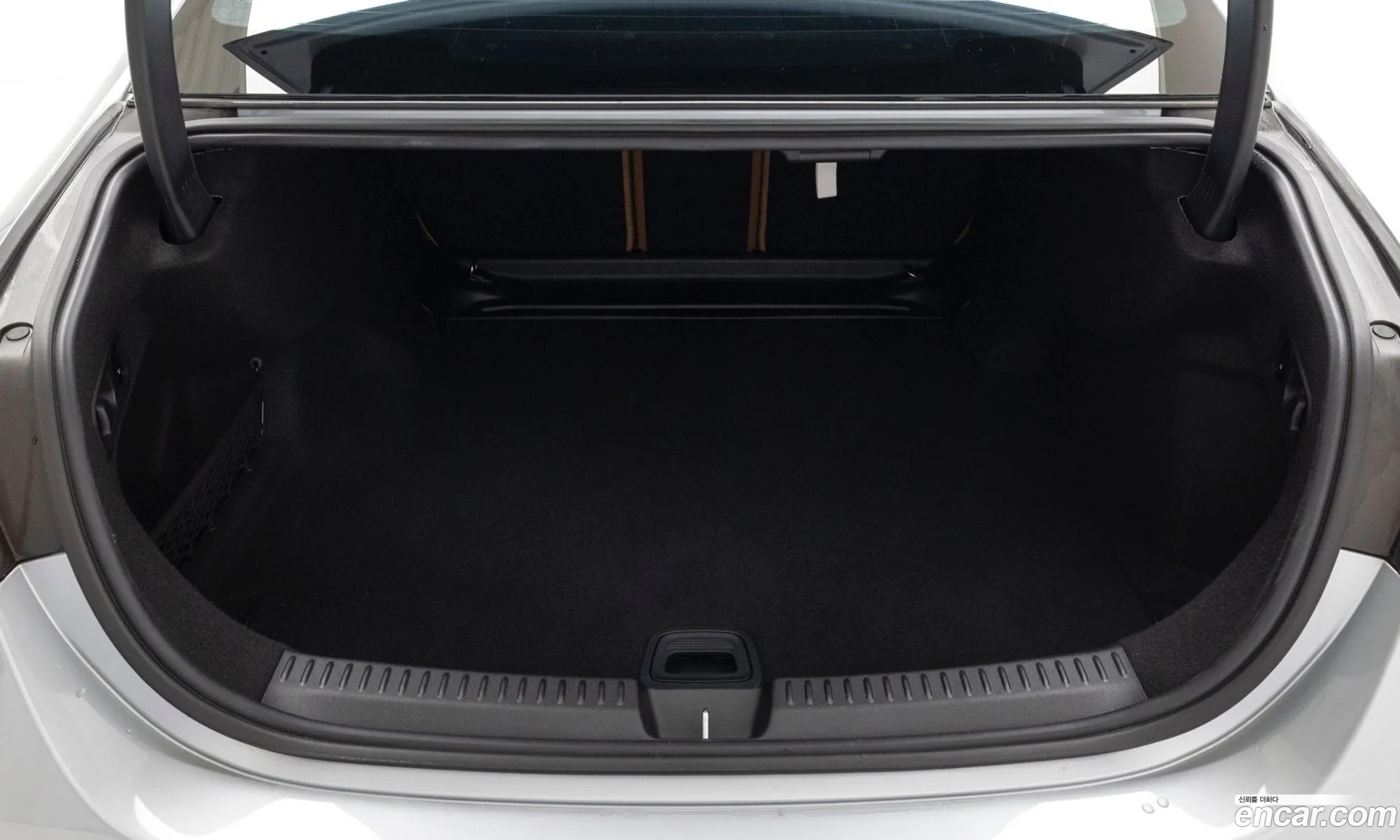 Mercedes-Benz E-Class W214 2024 — 6