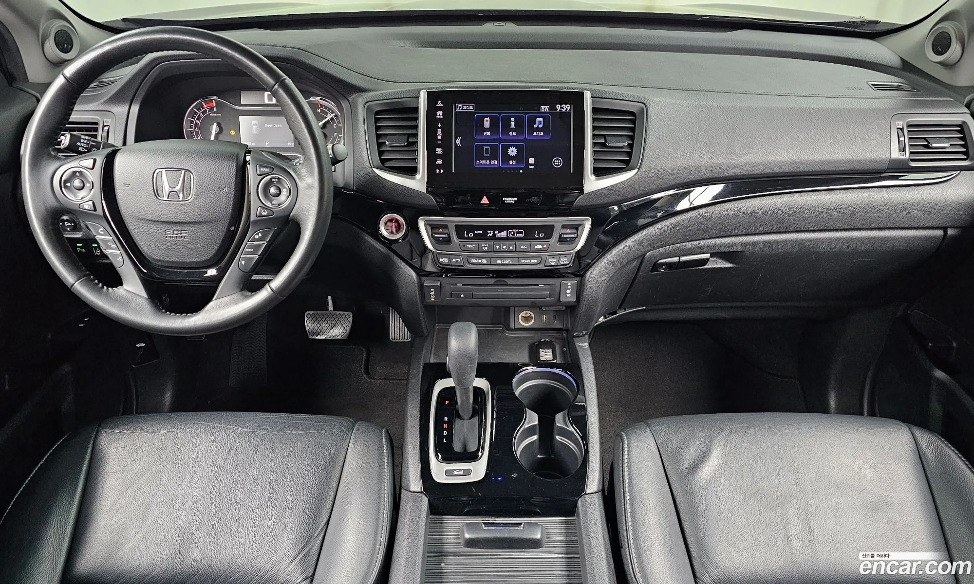 Honda Pilot 2017 5FNYF6850HB200281 — 2