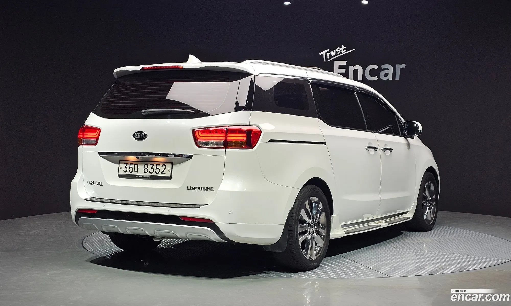 Kia Carnival 2018 — 2