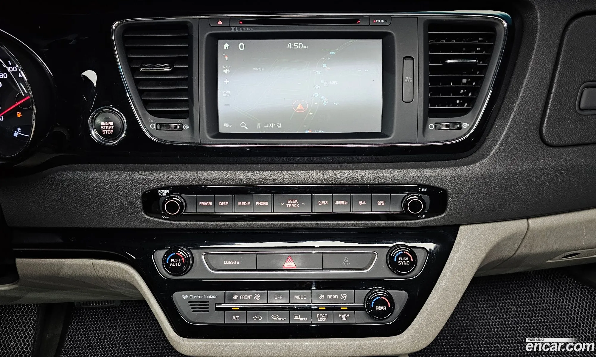 Kia Carnival 2018 — 11