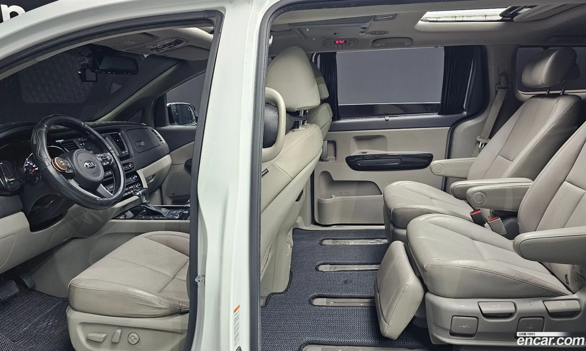 Kia Carnival 2018 — 8
