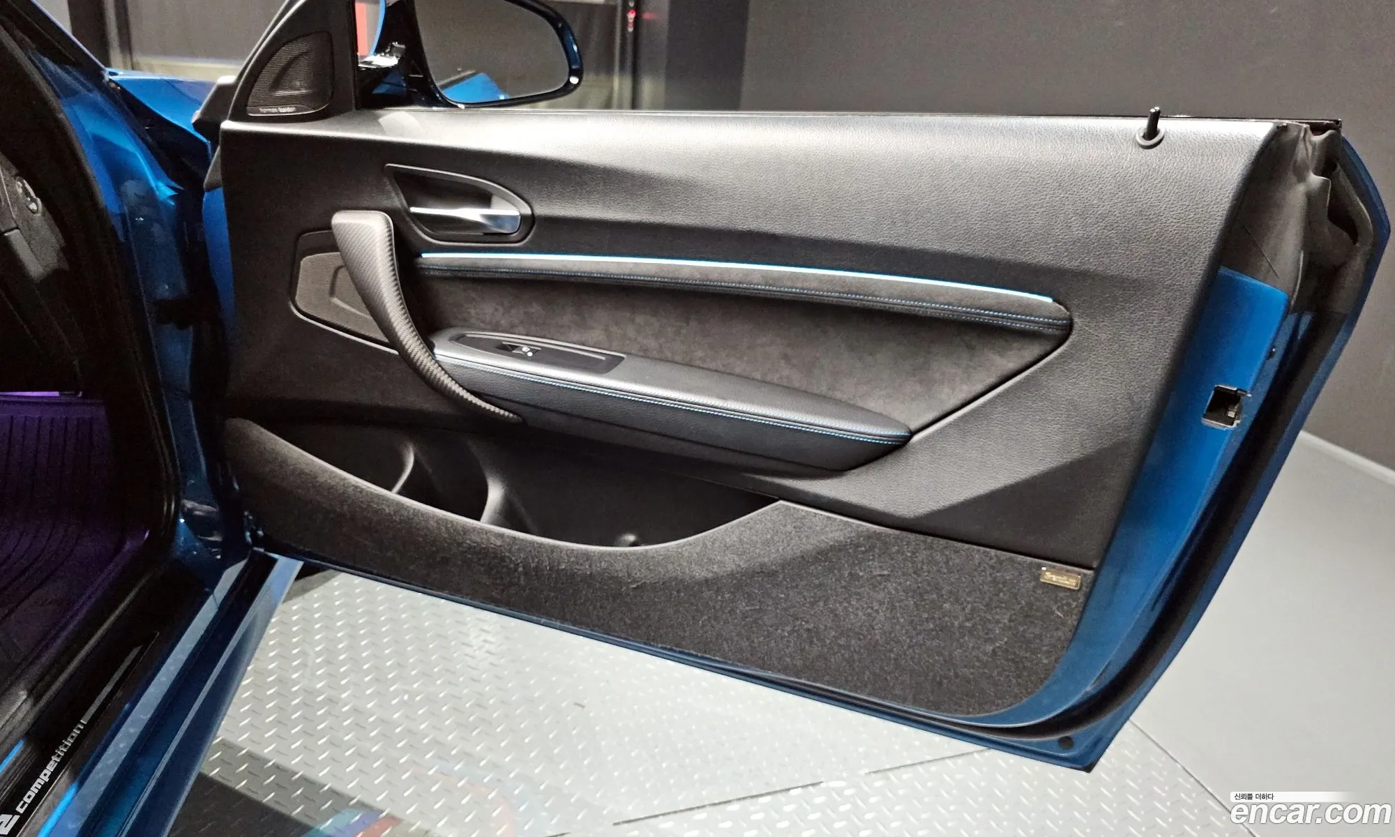BMW M2 2020 WBS2U7105L7F49446 — 19