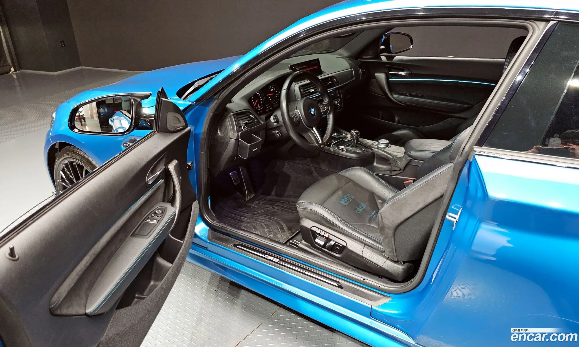 BMW M2 2020 WBS2U7105L7F49446 — 5