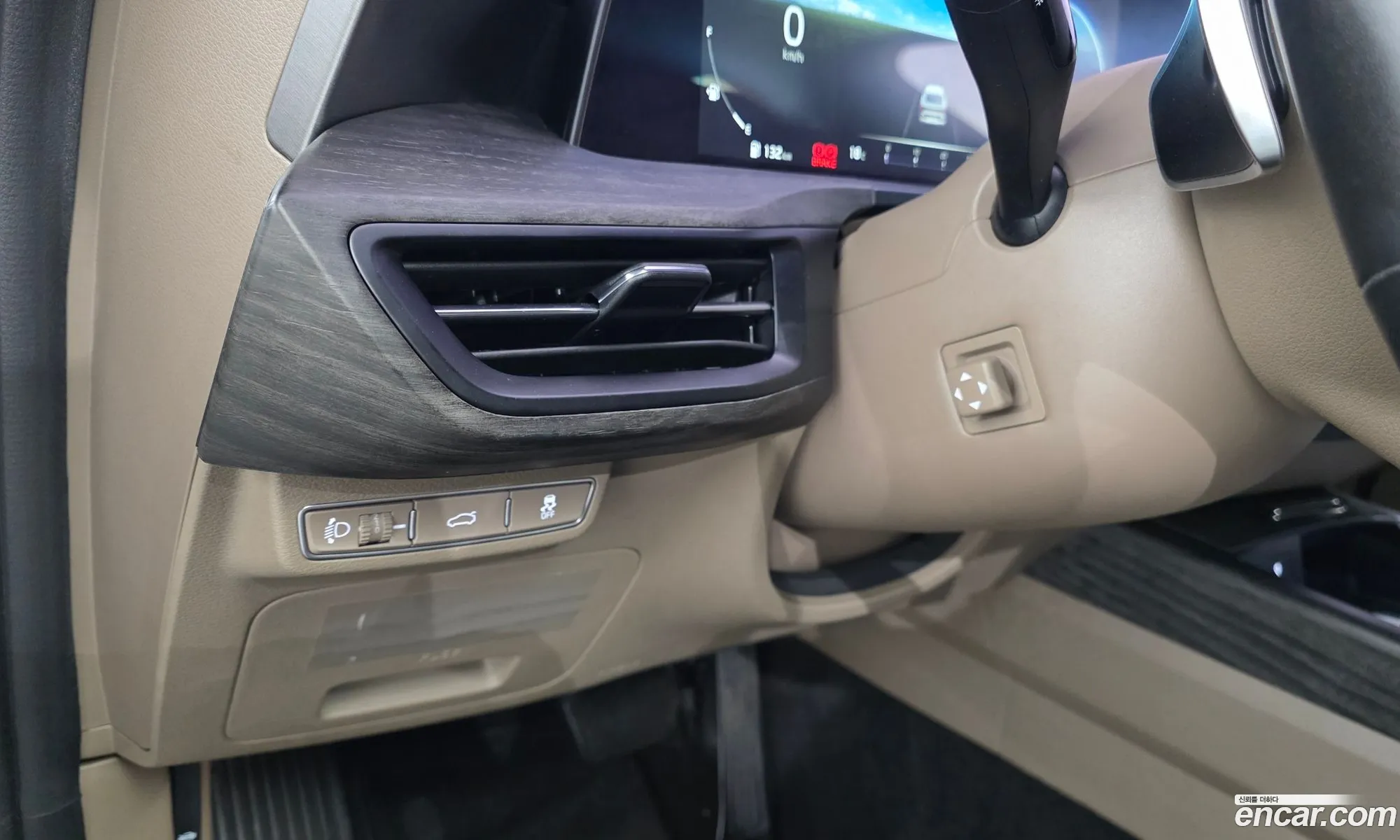 Kia K8 2021 — 32