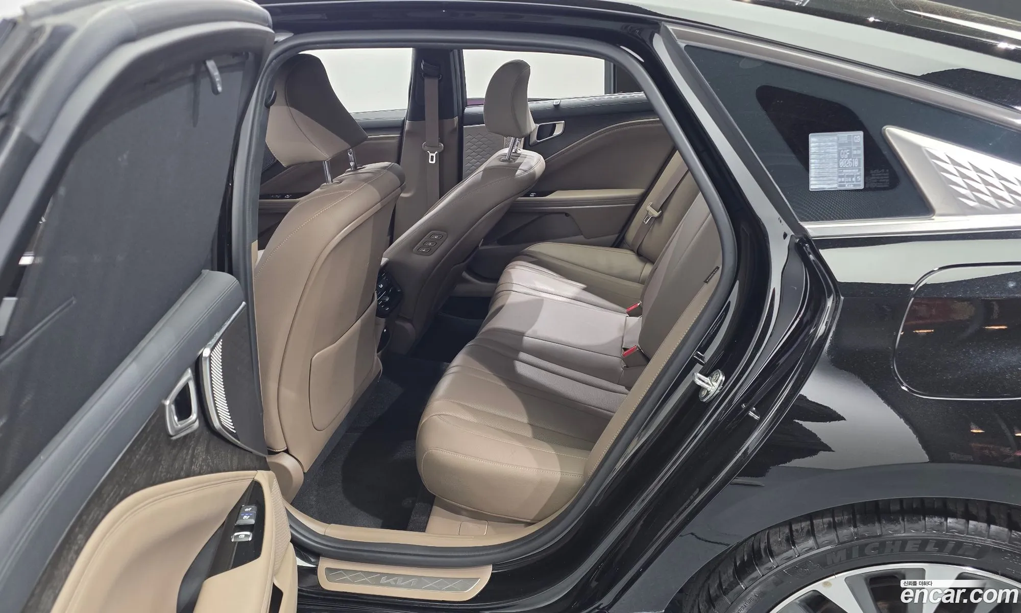 Kia K8 2021 — 31