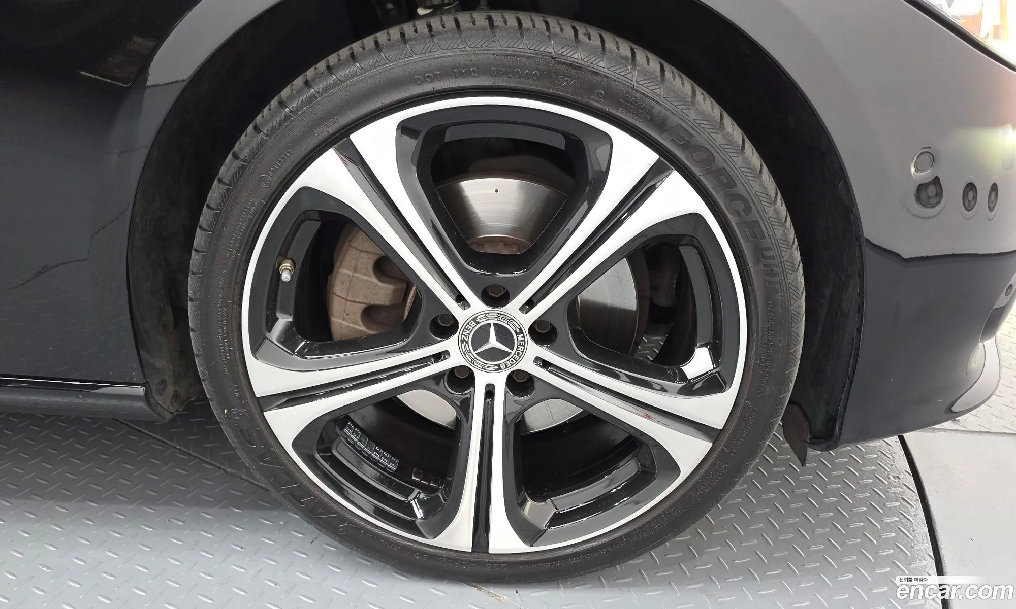 Mercedes-Benz C-Class W206 2023 — 23