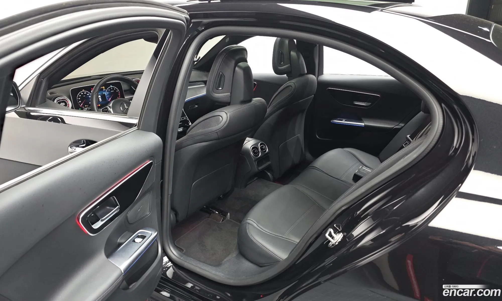Mercedes-Benz C-Class W206 2023 — 19