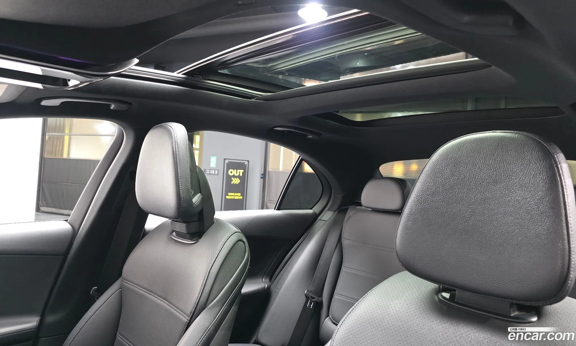 Mercedes-Benz C-Class W206 2023 — 30
