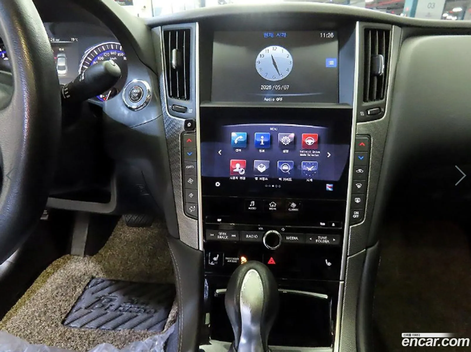 Infiniti Q50 2015 — 9