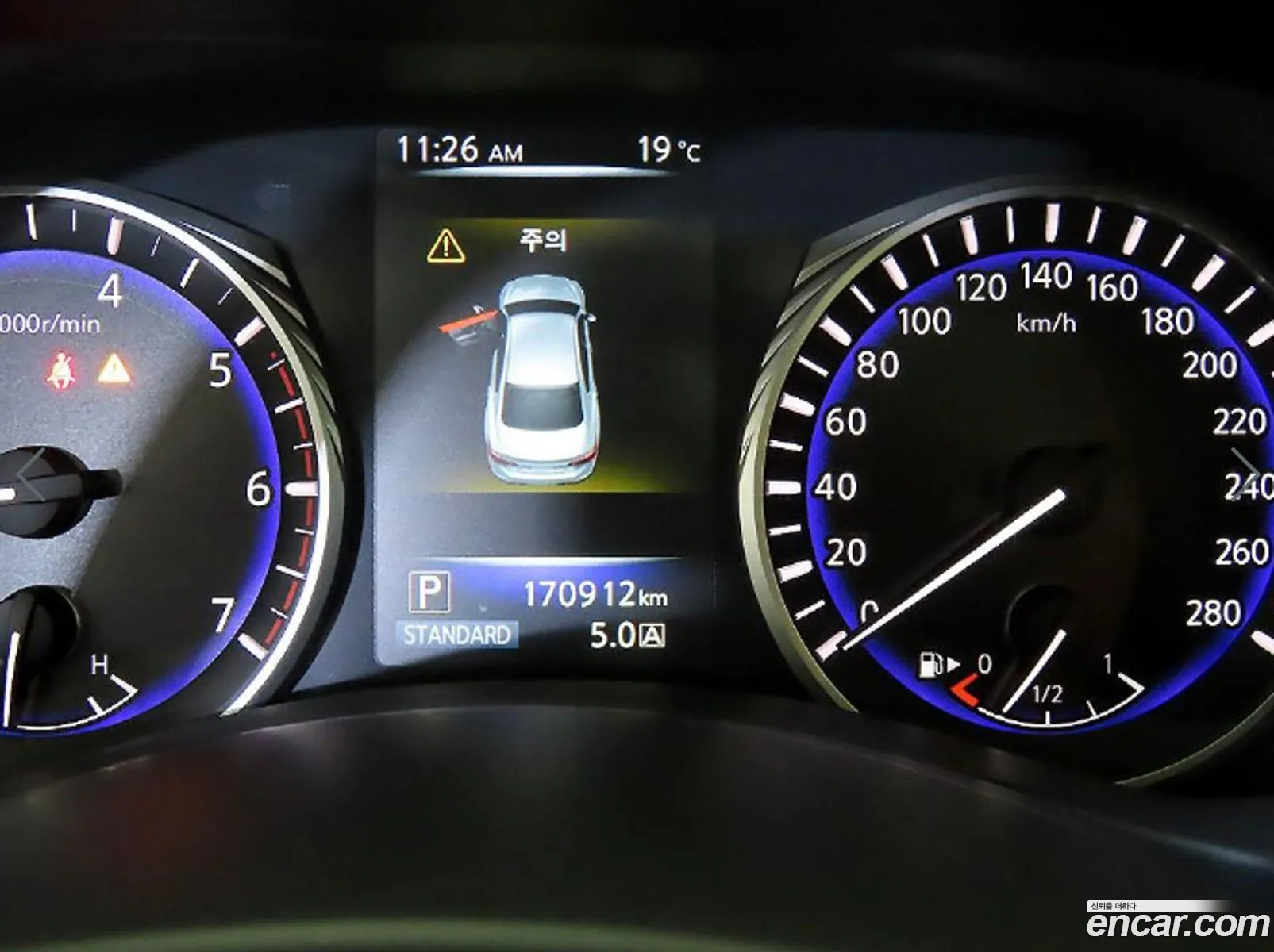 Infiniti Q50 2015 — 6