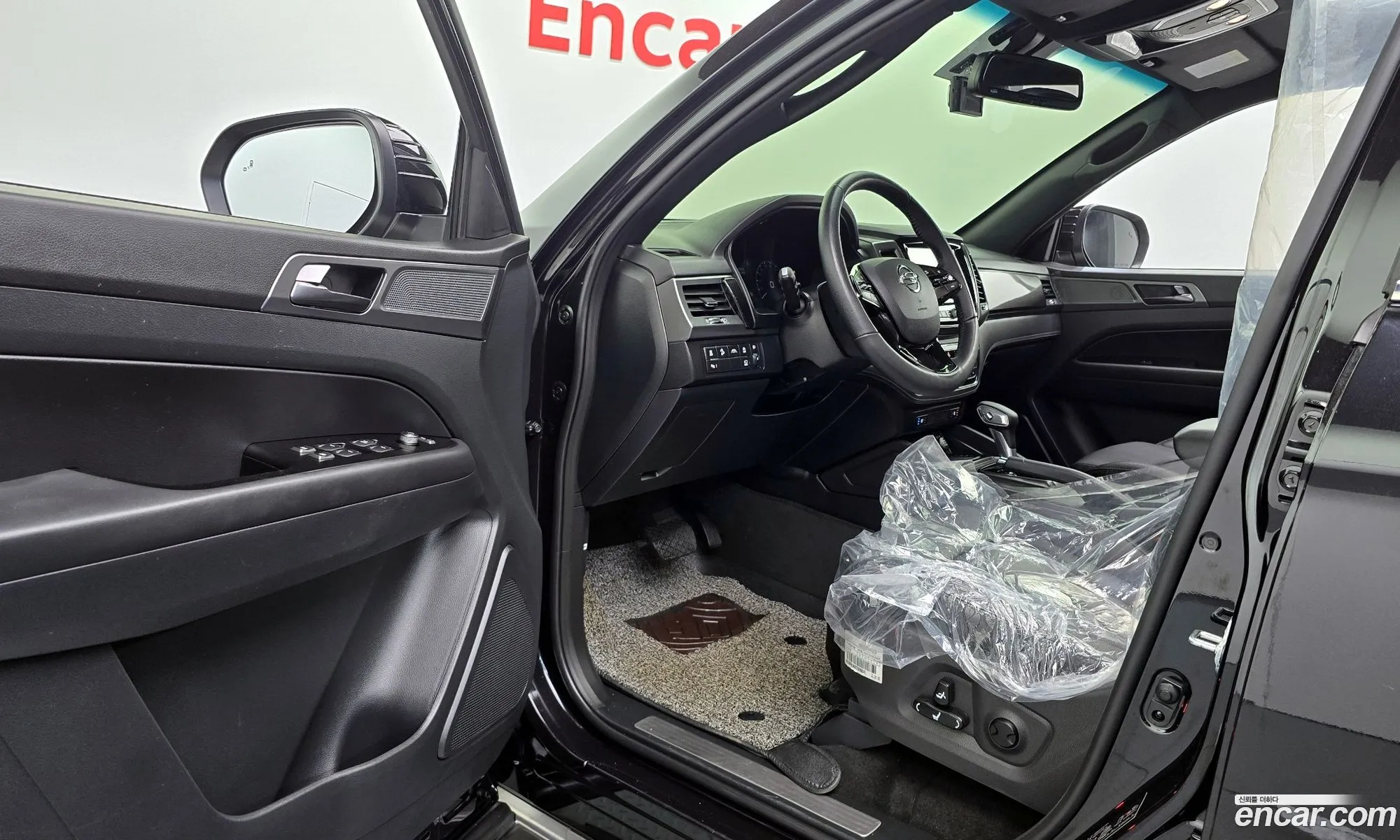 KG Mobility (SsangYong) Rexton Sports Khan 2022 — 15