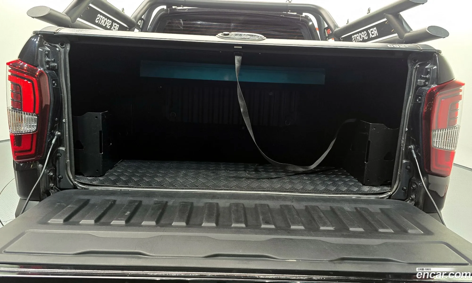 KG Mobility (SsangYong) Rexton Sports Khan 2022 — 14