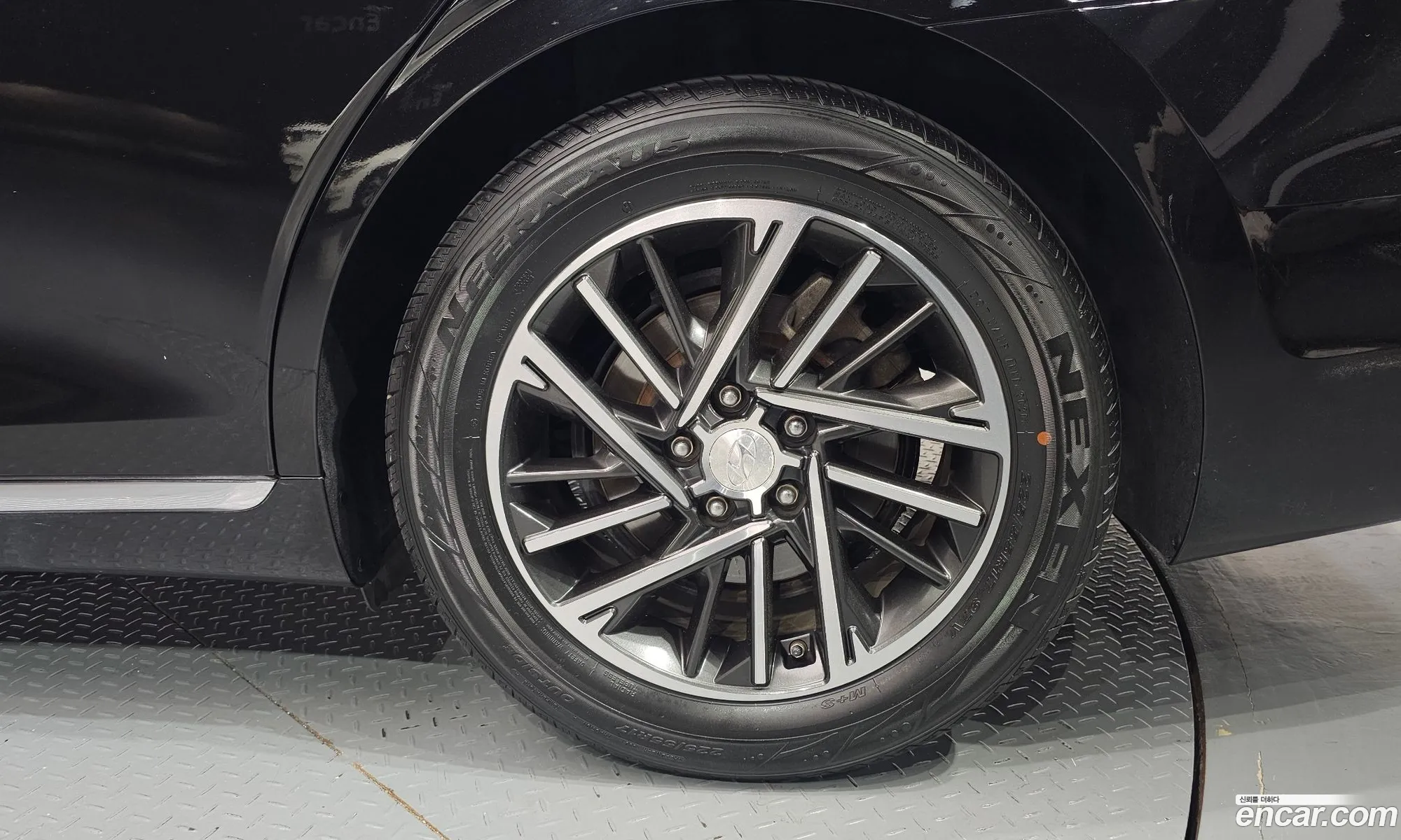 Hyundai Grandeur IG 2020 — 19