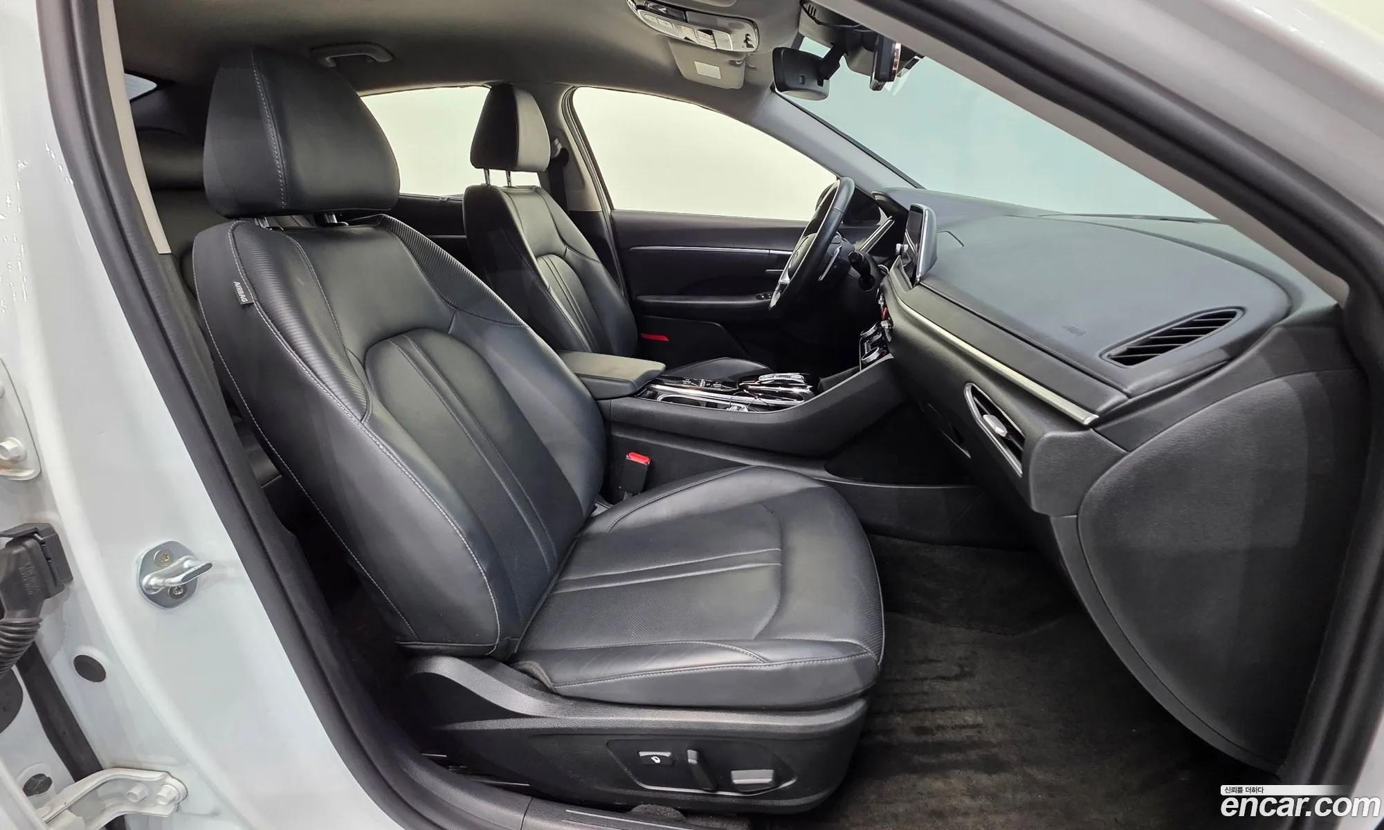 Hyundai Sonata 2020 — 12