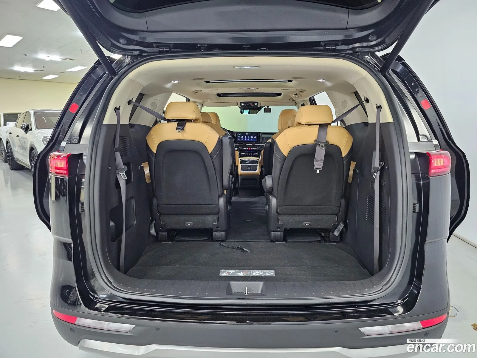 Kia Carnival 2022 — 13