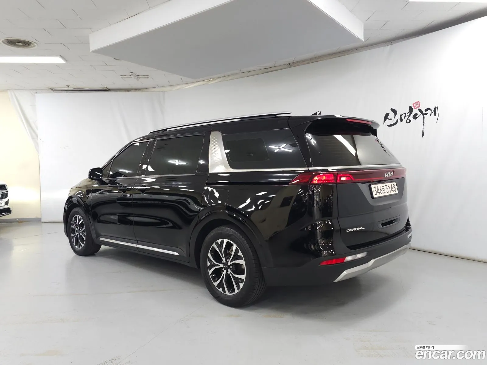 Kia Carnival 2022 — 18