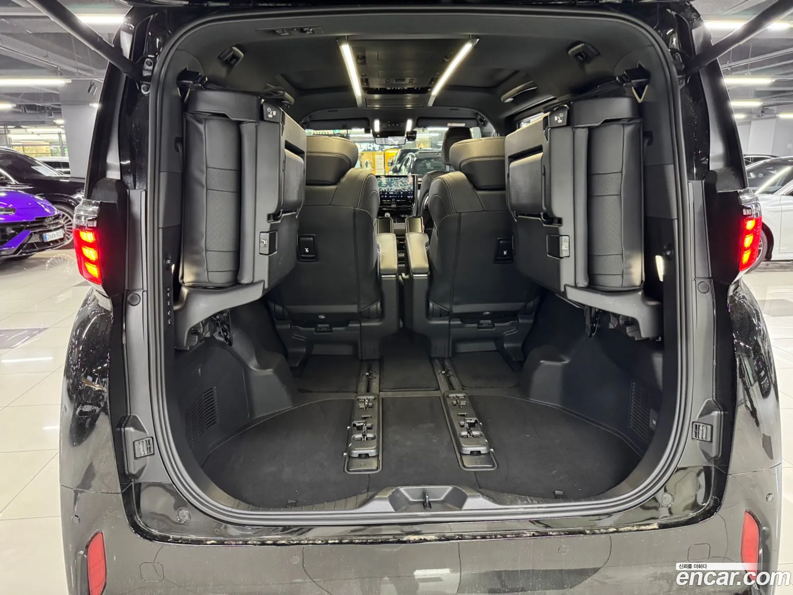Toyota Alphard 2024 — 11