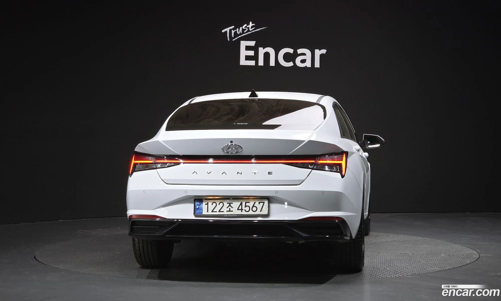 Hyundai Elantra 2021 — 19