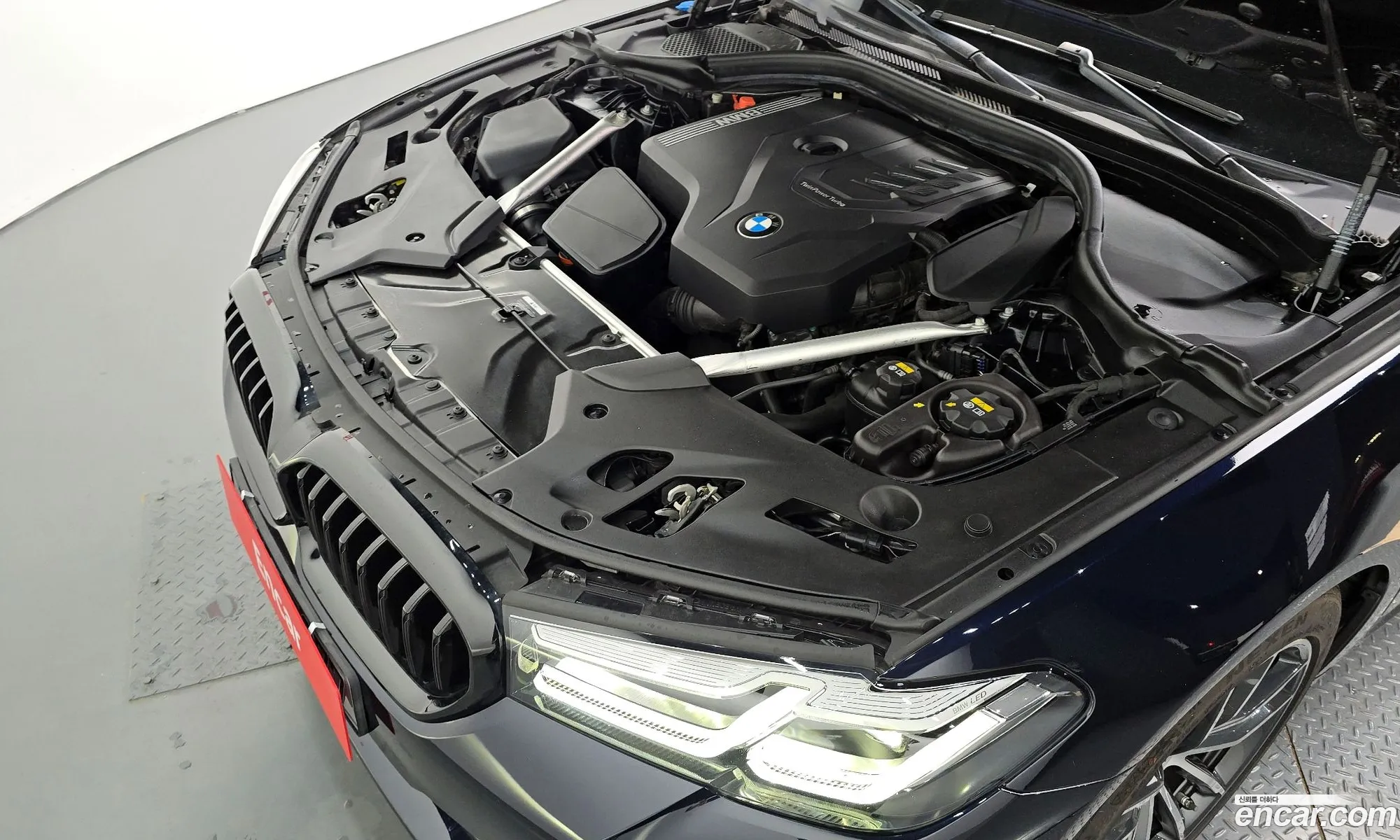 BMW 5 Series 2022 — 10