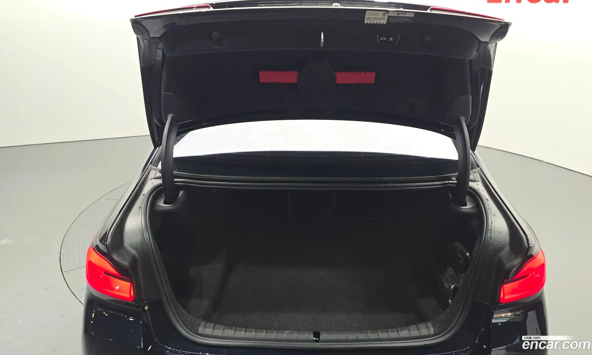 BMW 5 Series 2022 — 18
