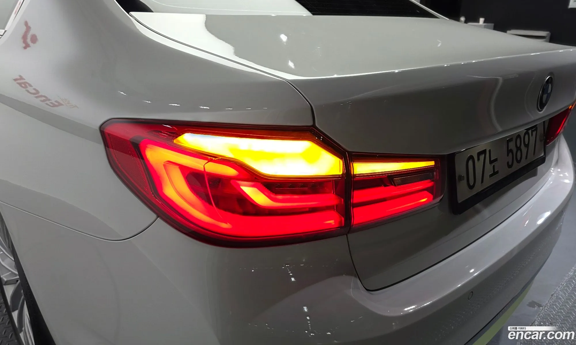 BMW 5 Series 2018 WBAJD3105JWC99427 — 15