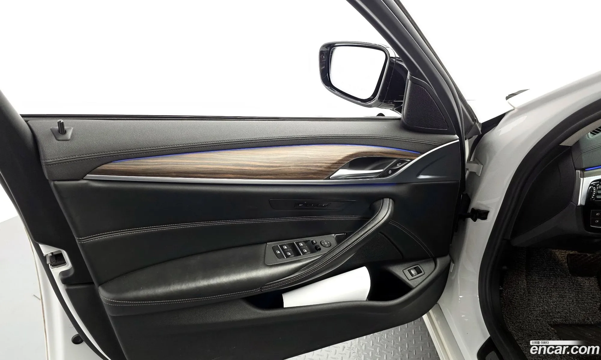 BMW 5 Series 2018 WBAJD3105JWC99427 — 22