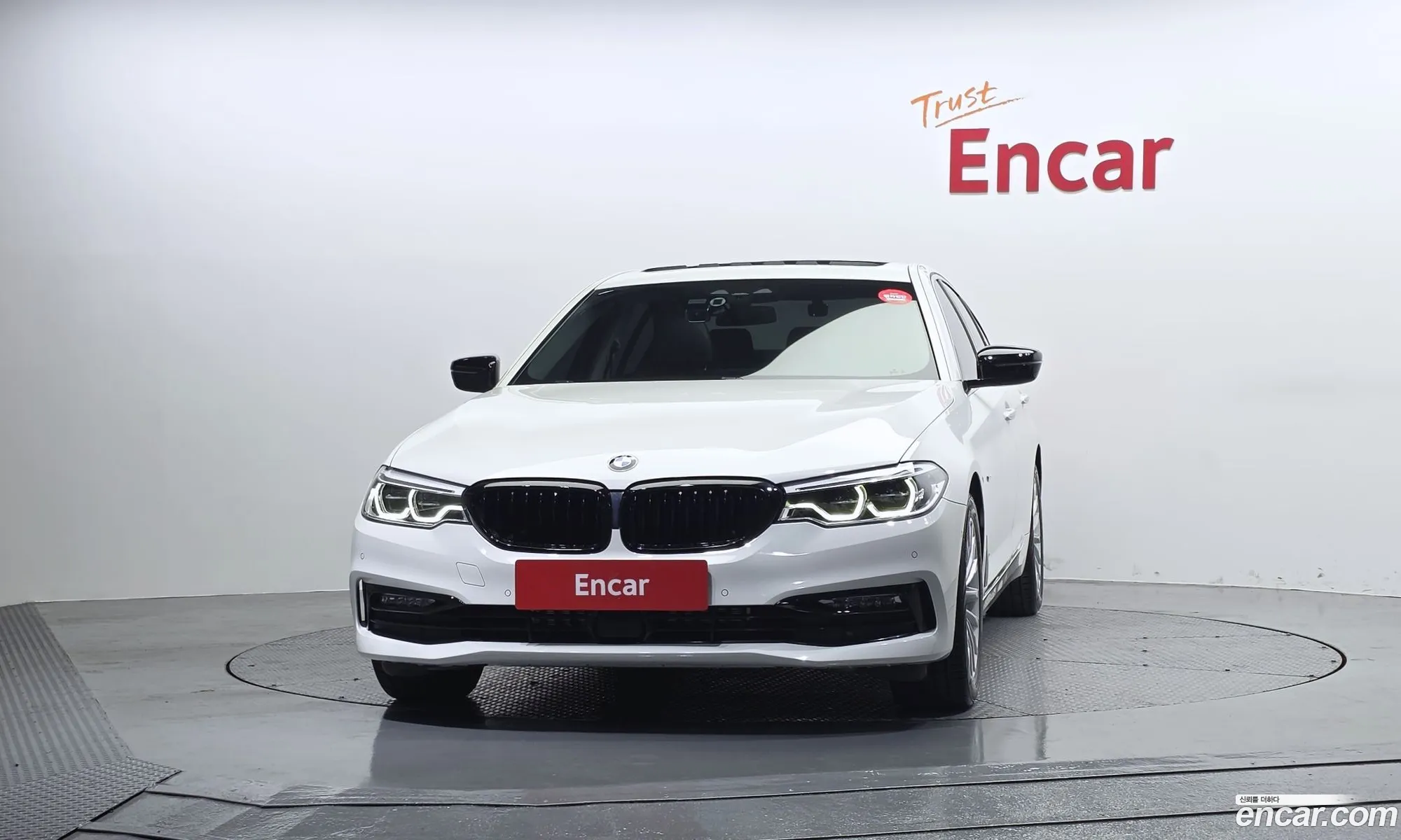 BMW 5 Series 2018 WBAJD3105JWC99427 — 11