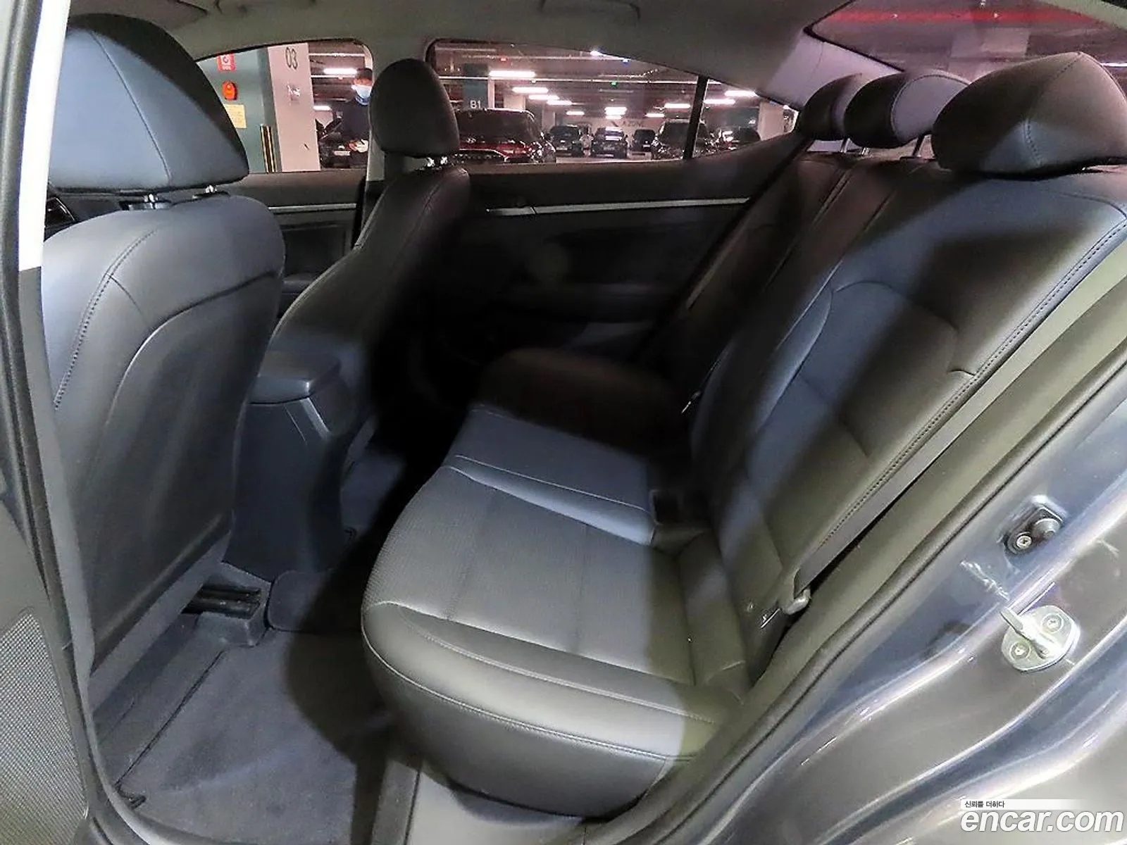 Hyundai Elantra AD 2017 KMHD641U — 4