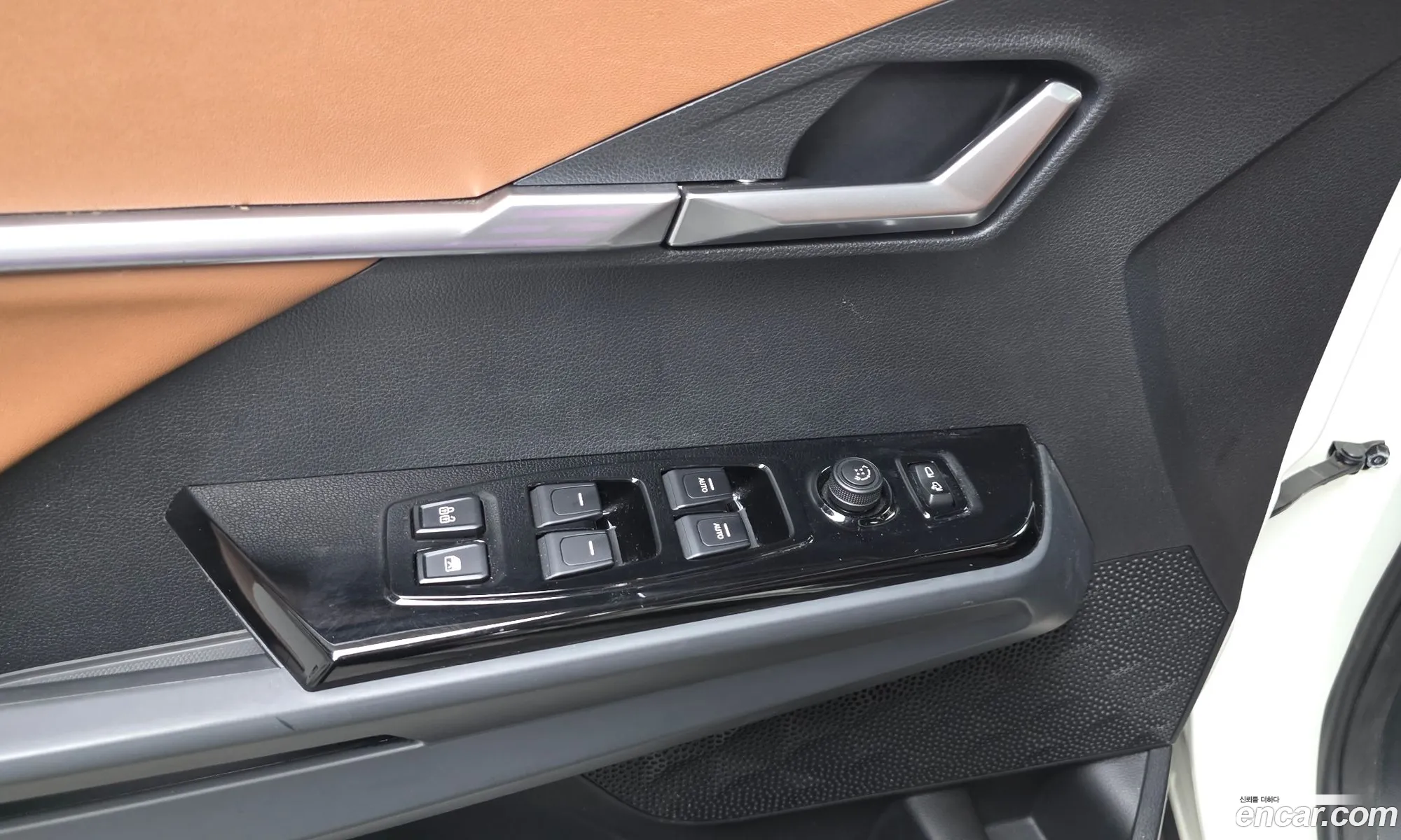 KG Mobility (SsangYong) Torres 2022 — 24