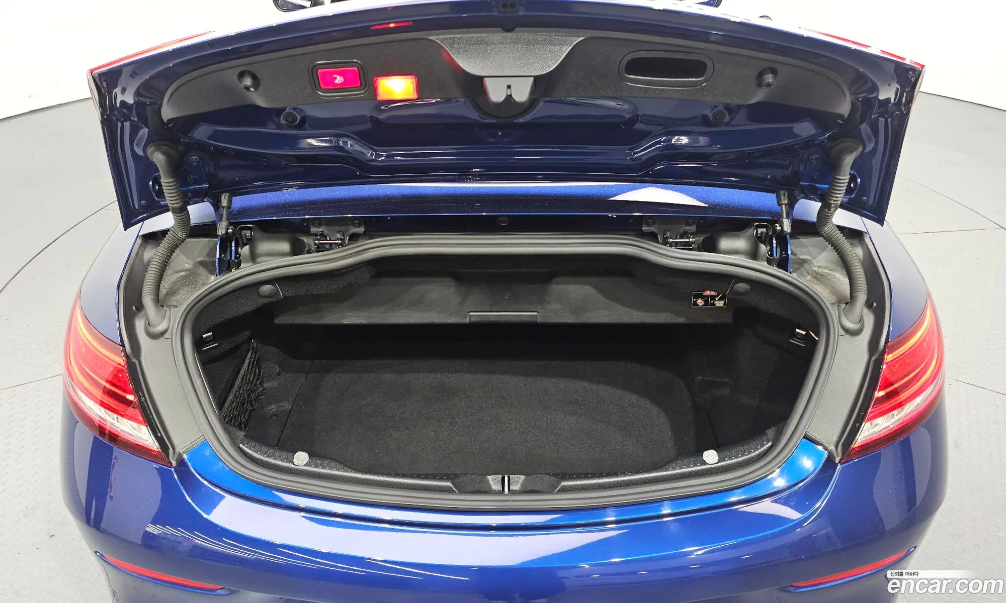 Mercedes-Benz C-Class W205 2019 — 12