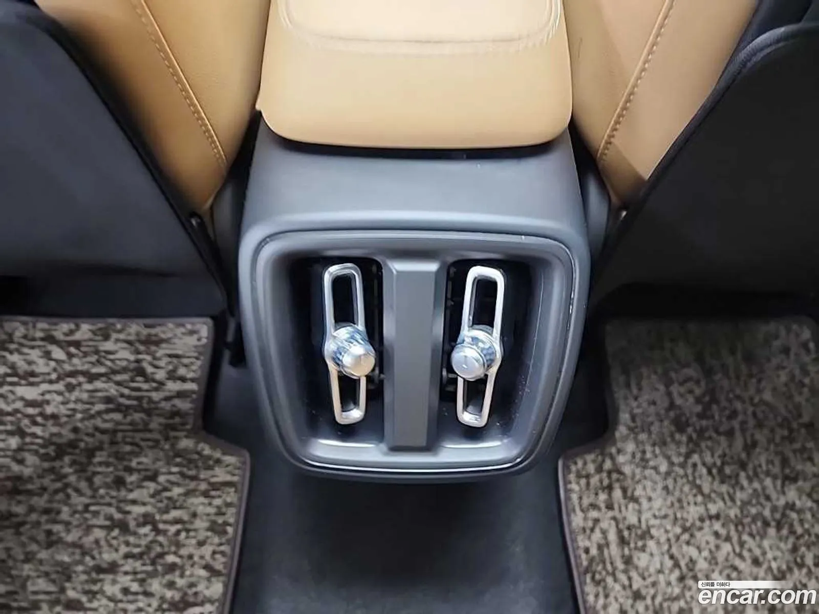 Volvo XC40 2022 — 15