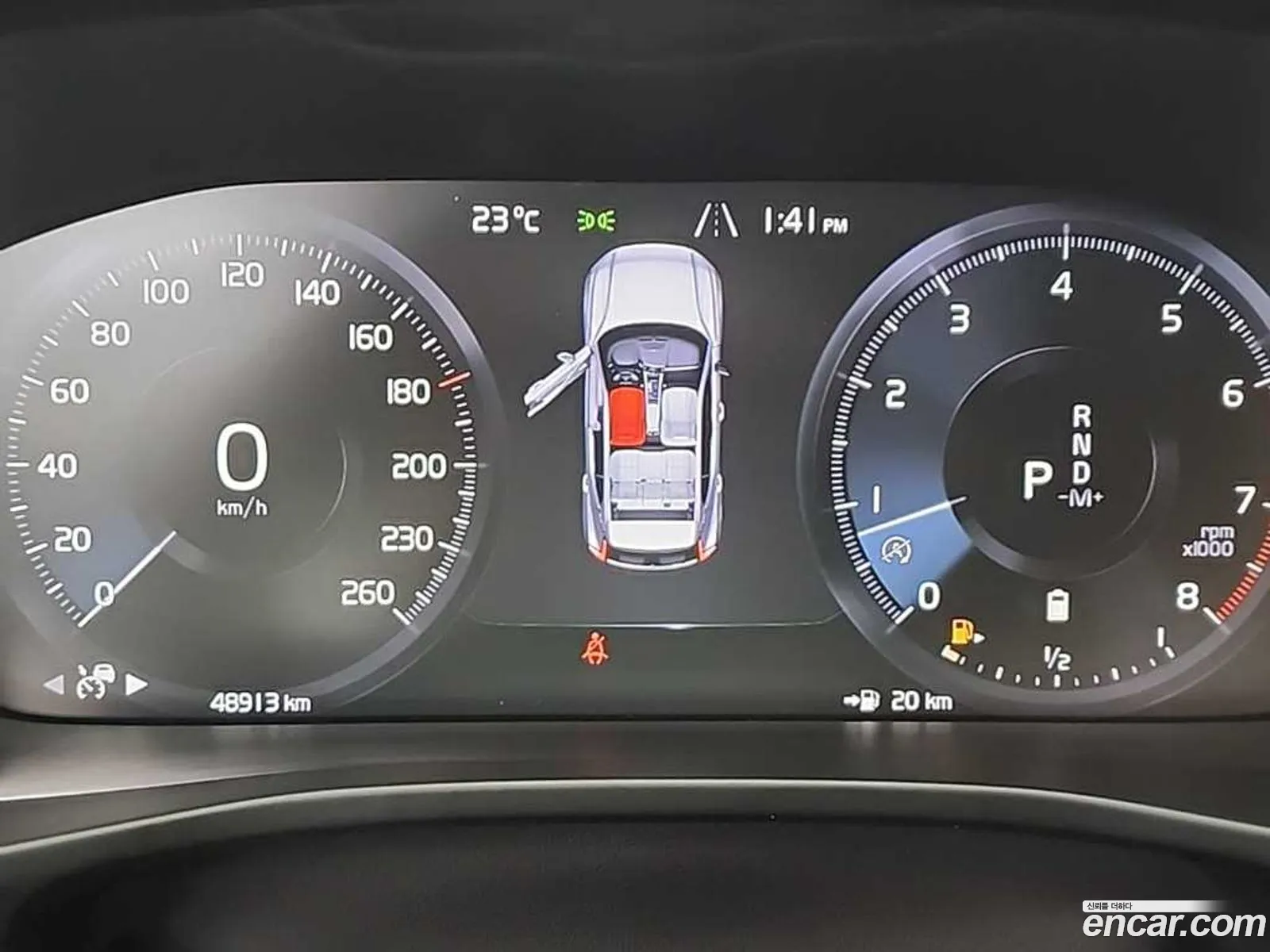 Volvo XC40 2022 — 4
